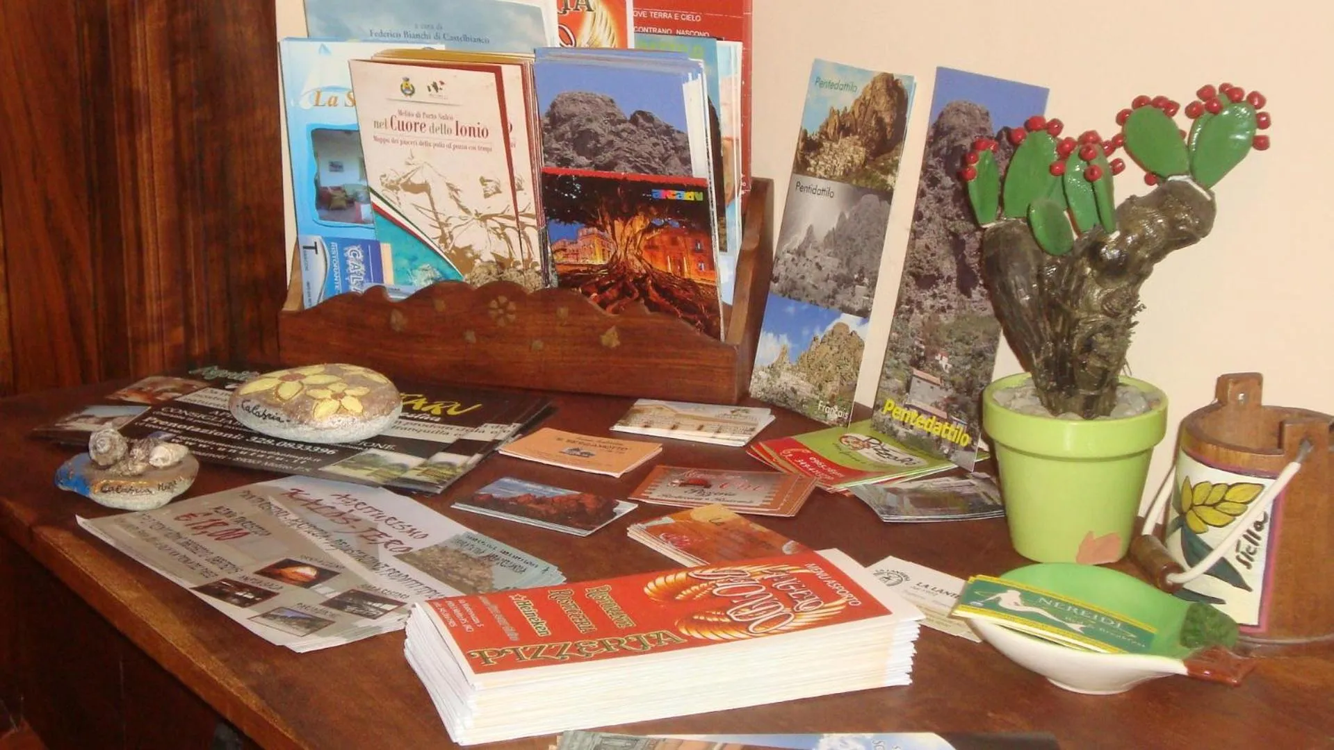 Decorative detail in B&B Nereidi