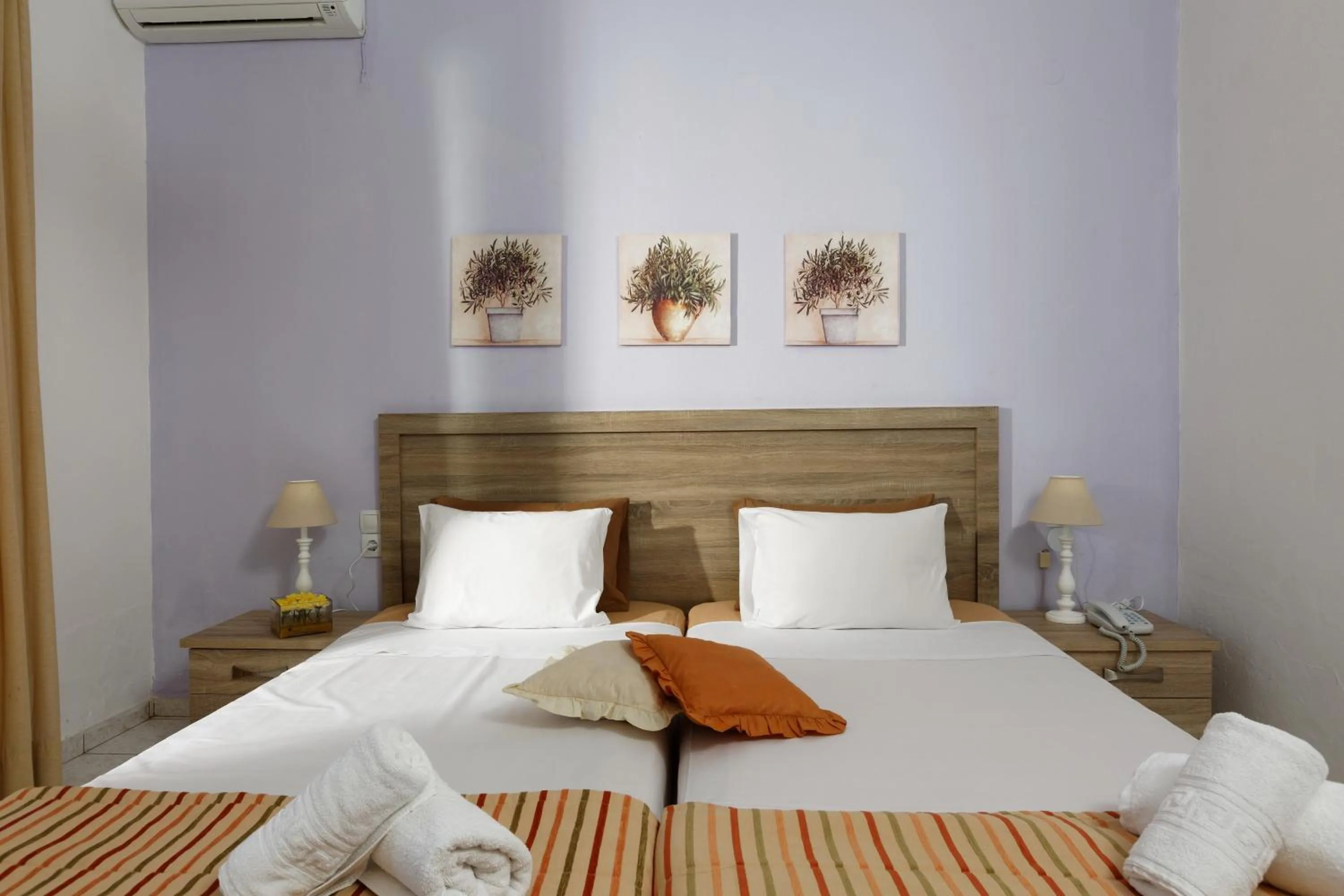 Bedroom in Zorbas Hotel