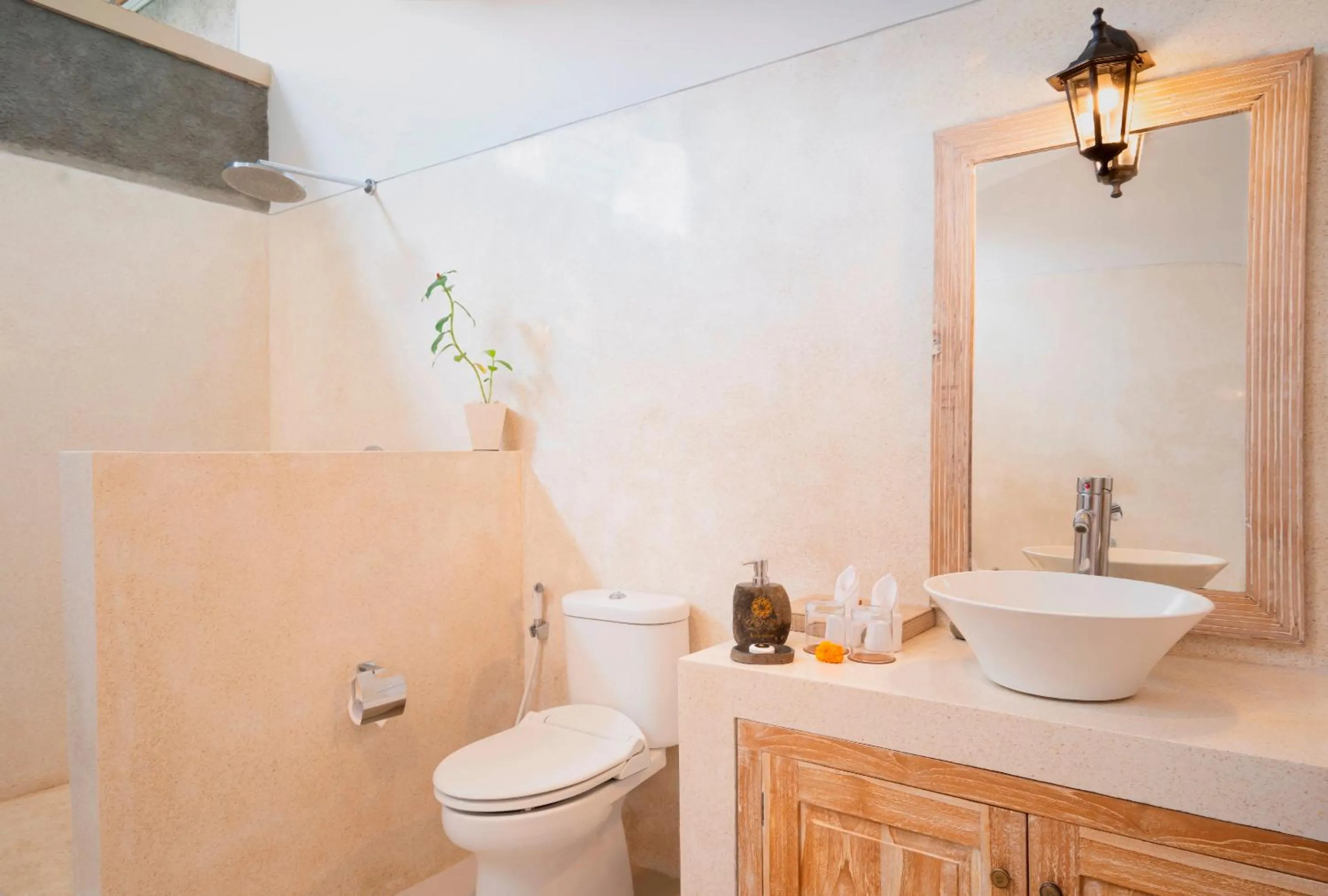 Bathroom in Freddies Resort & Villas Ubud by Kanaya Hospitality