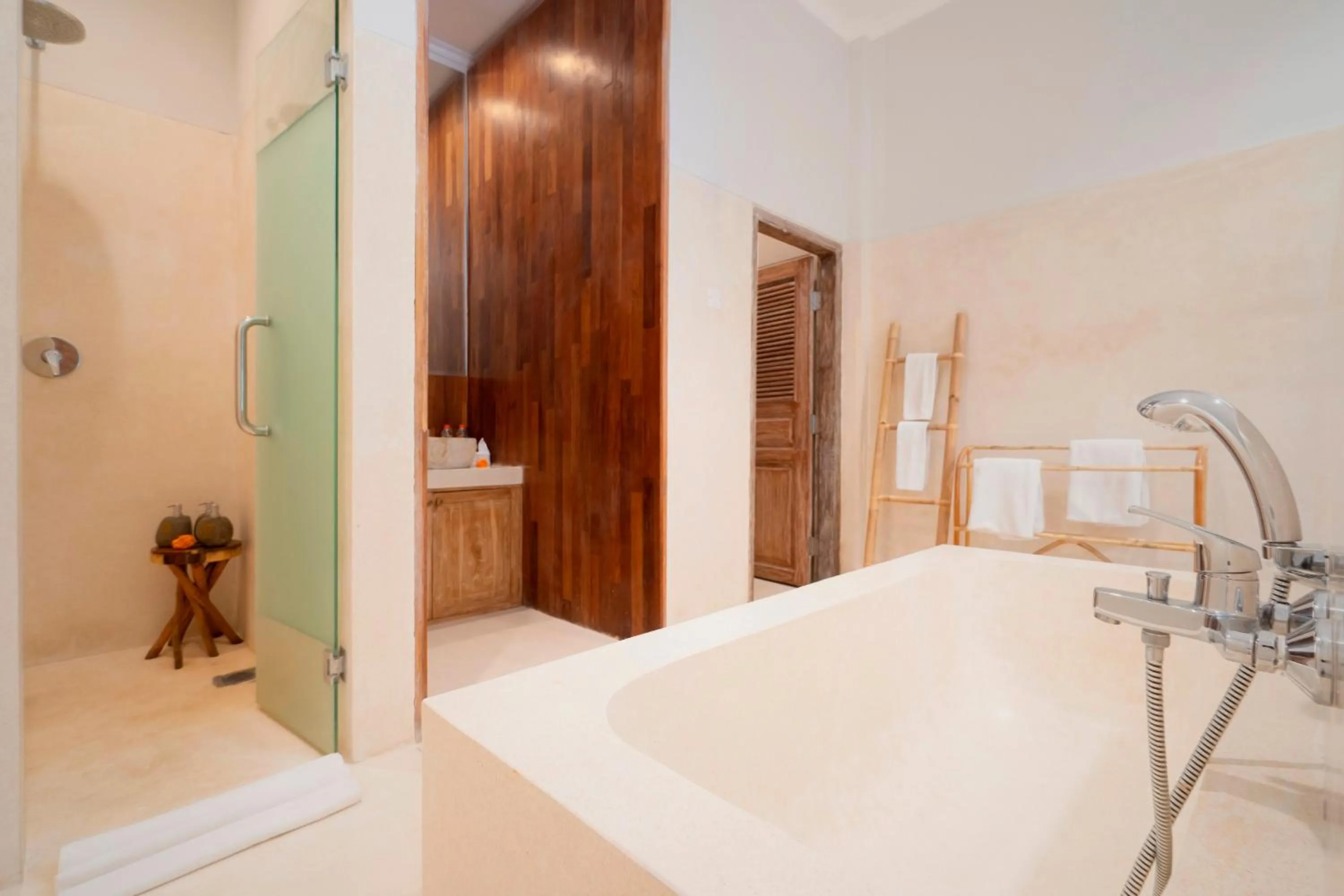 Bathroom in Freddies Resort & Villas Ubud by Kanaya Hospitality