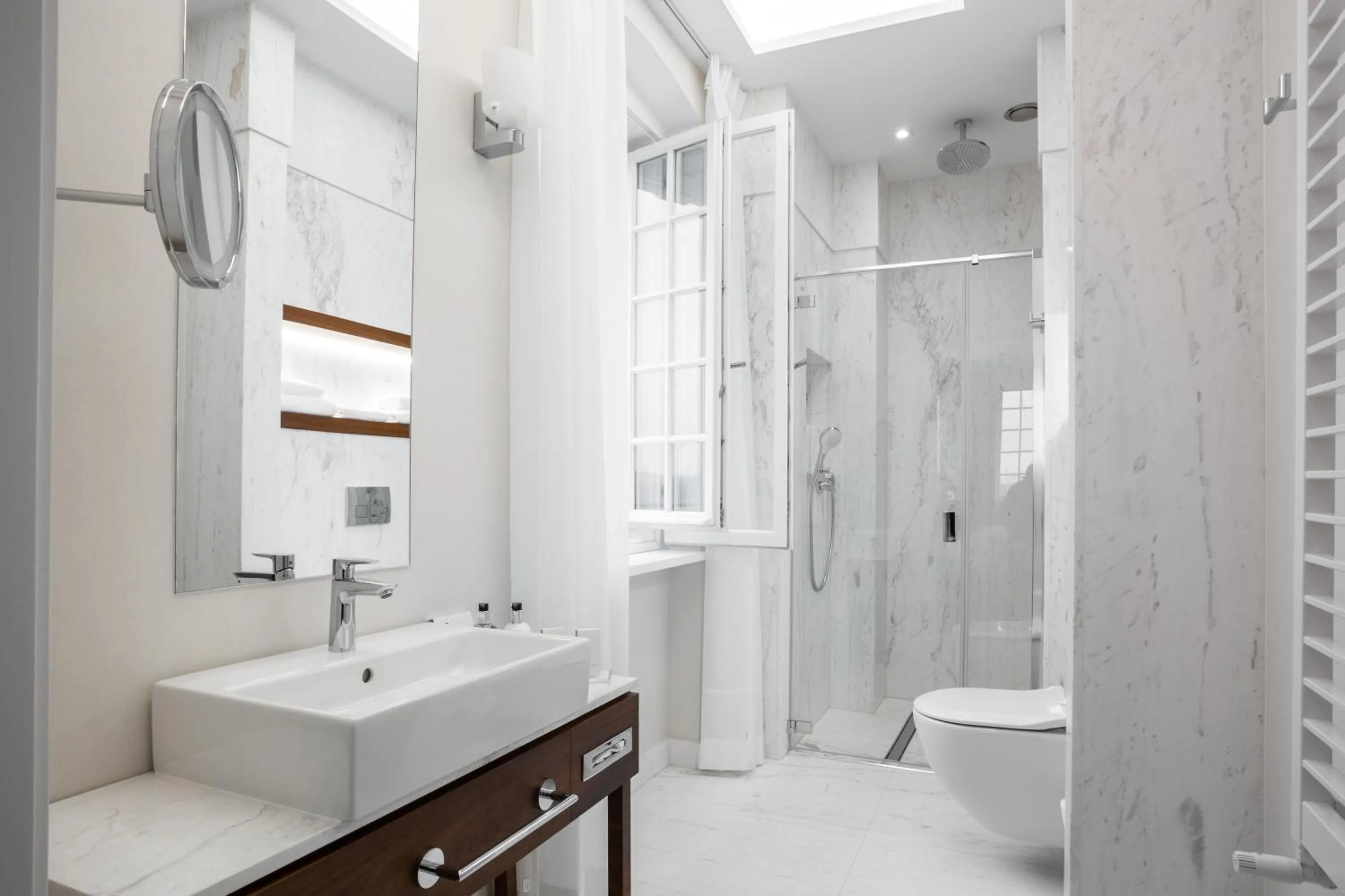 Shower in Pałac Komierowo