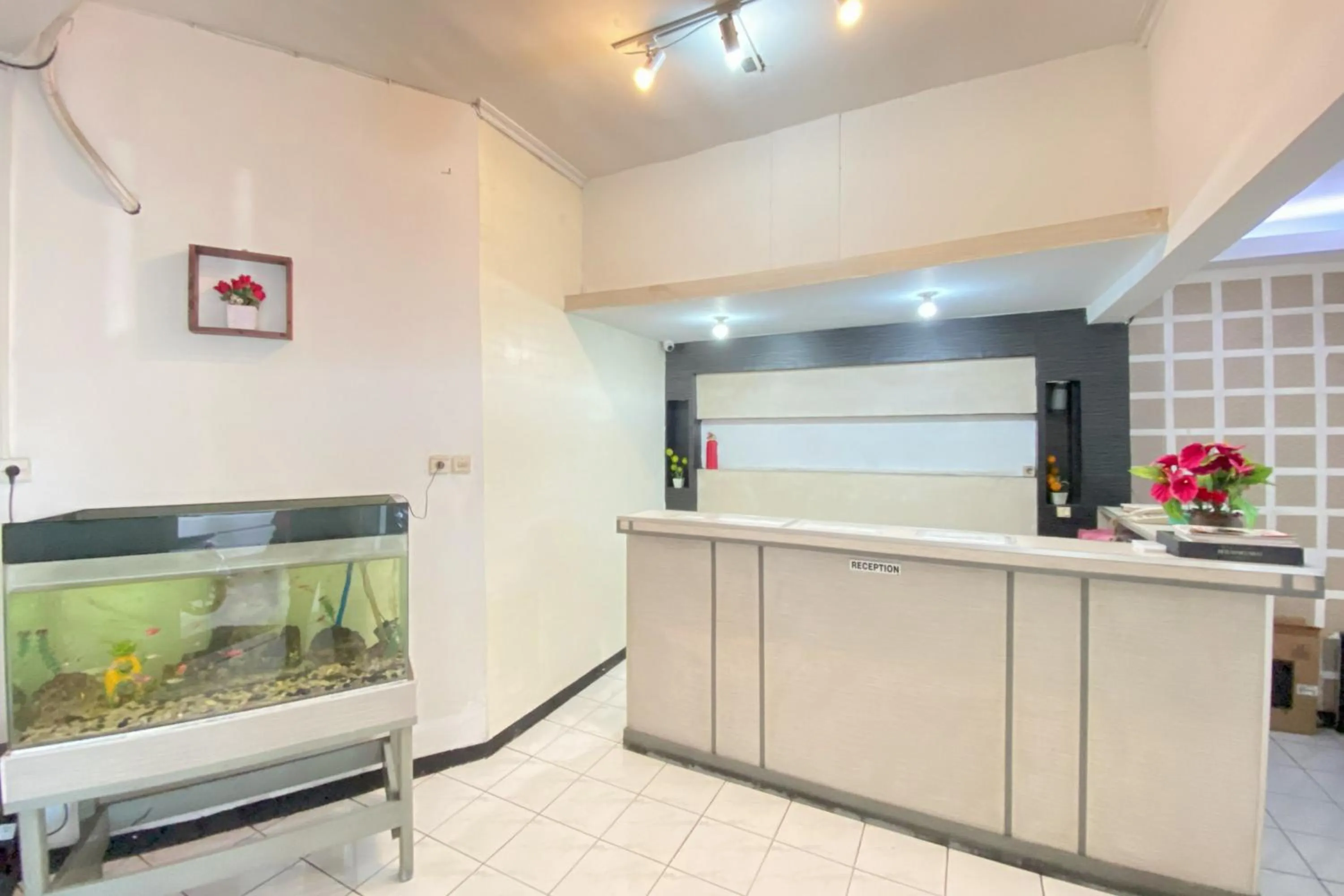 Lobby or reception in Hotel Bintang Mitra RedDoorz