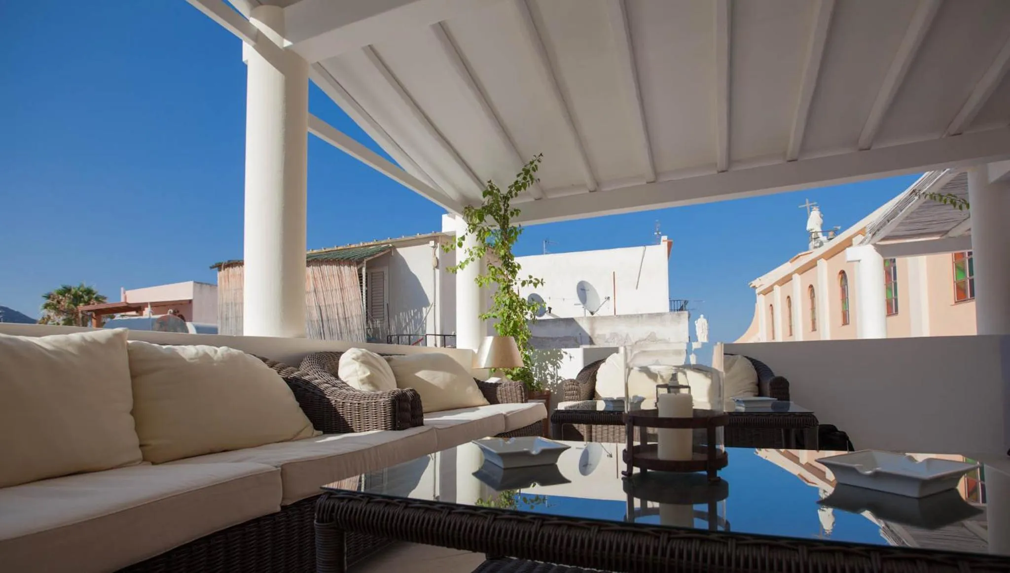 Patio in La Settima Luna Hotel