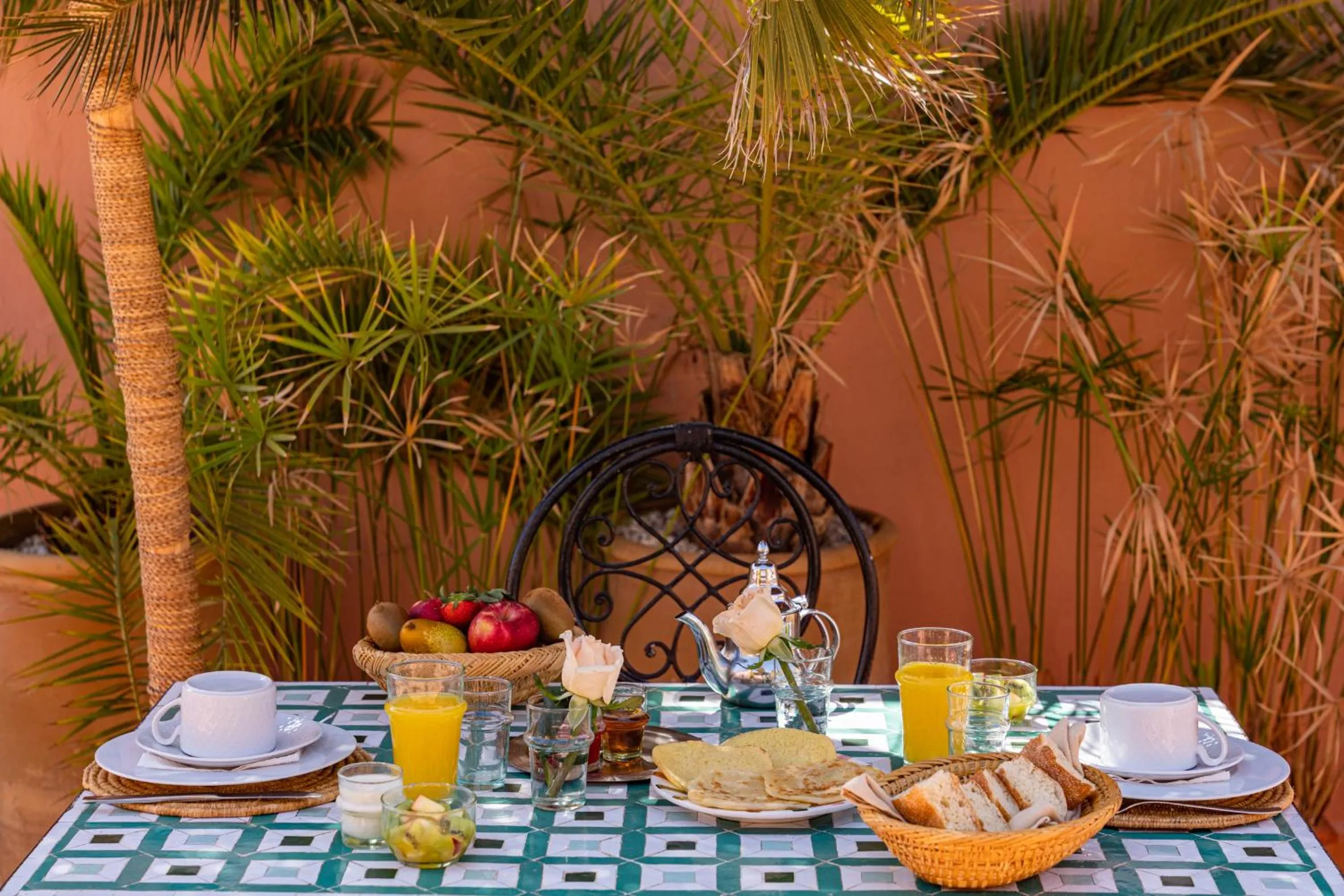 Continental breakfast in Riad l'Oiseau du Paradis