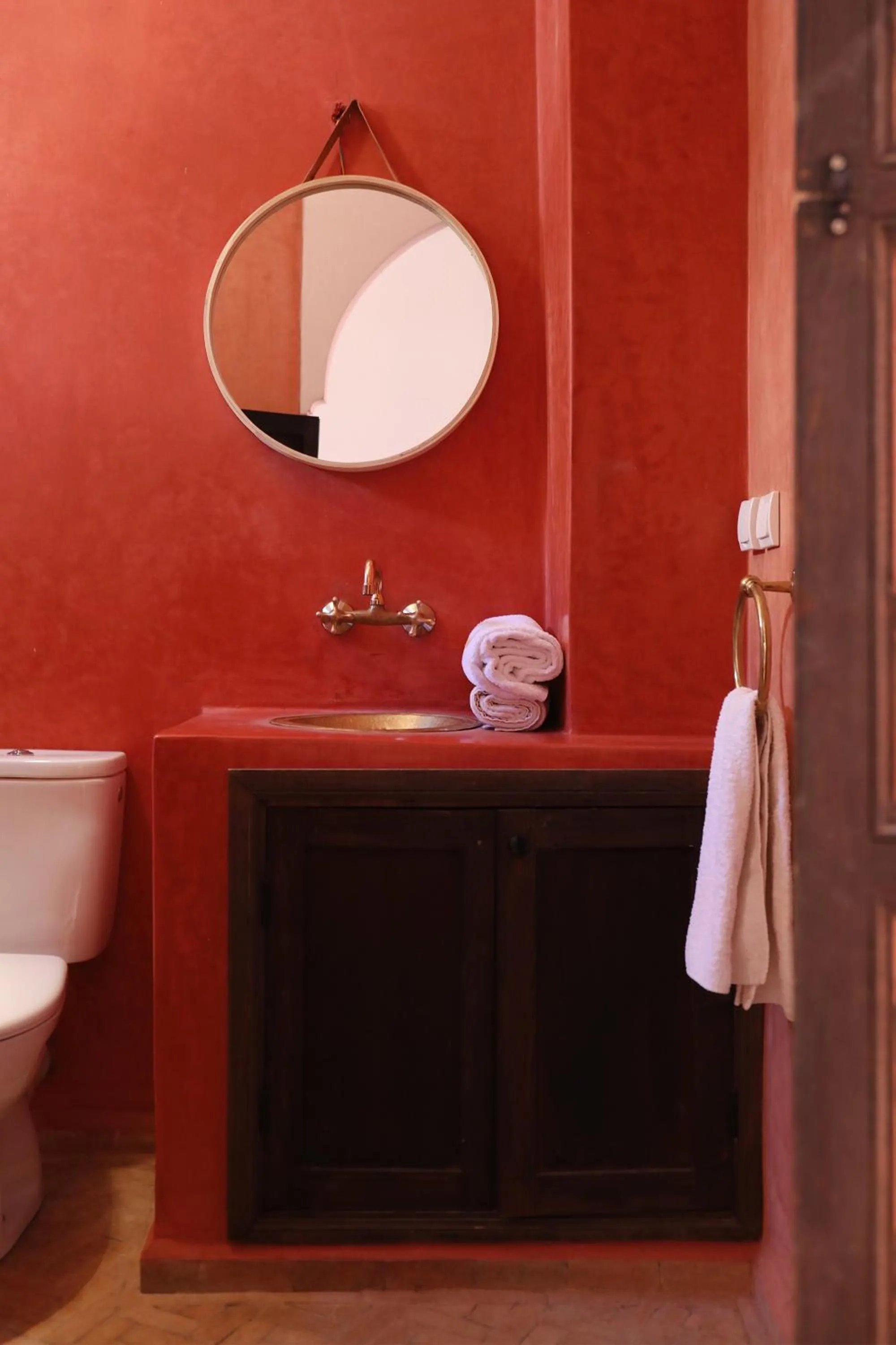 Shower in Riad l'Oiseau du Paradis