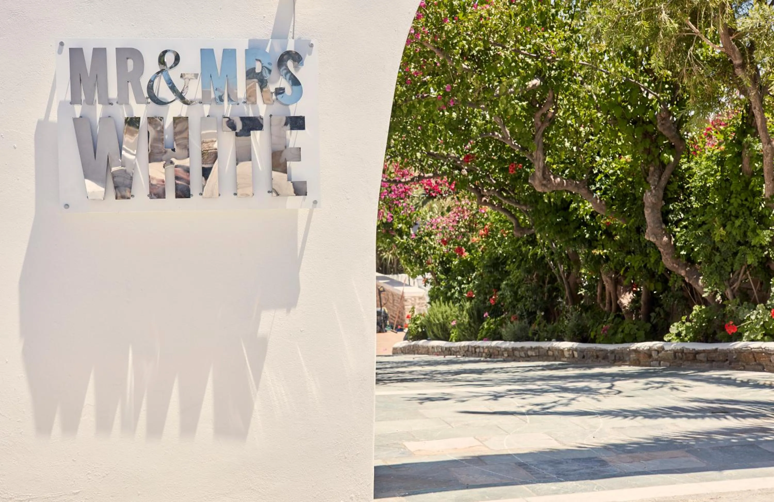 Property logo or sign in Mr and Mrs White Paros