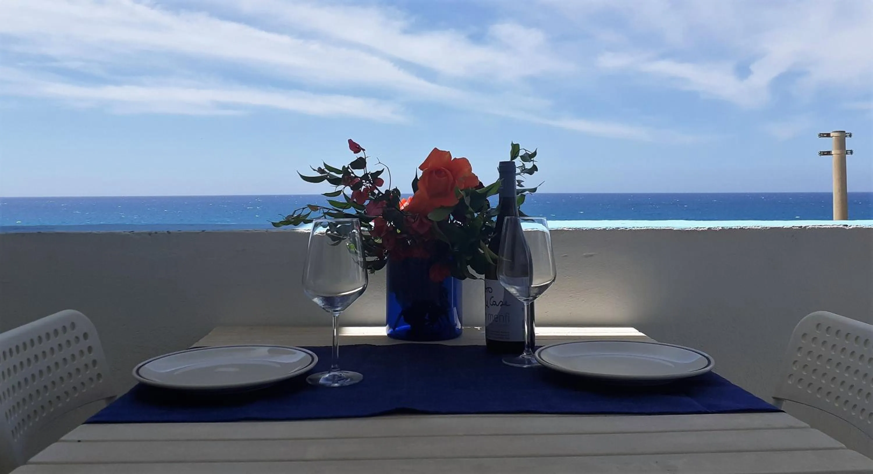 Two-Bedroom Apartment with Sea View in Residence Le 4 Stagioni