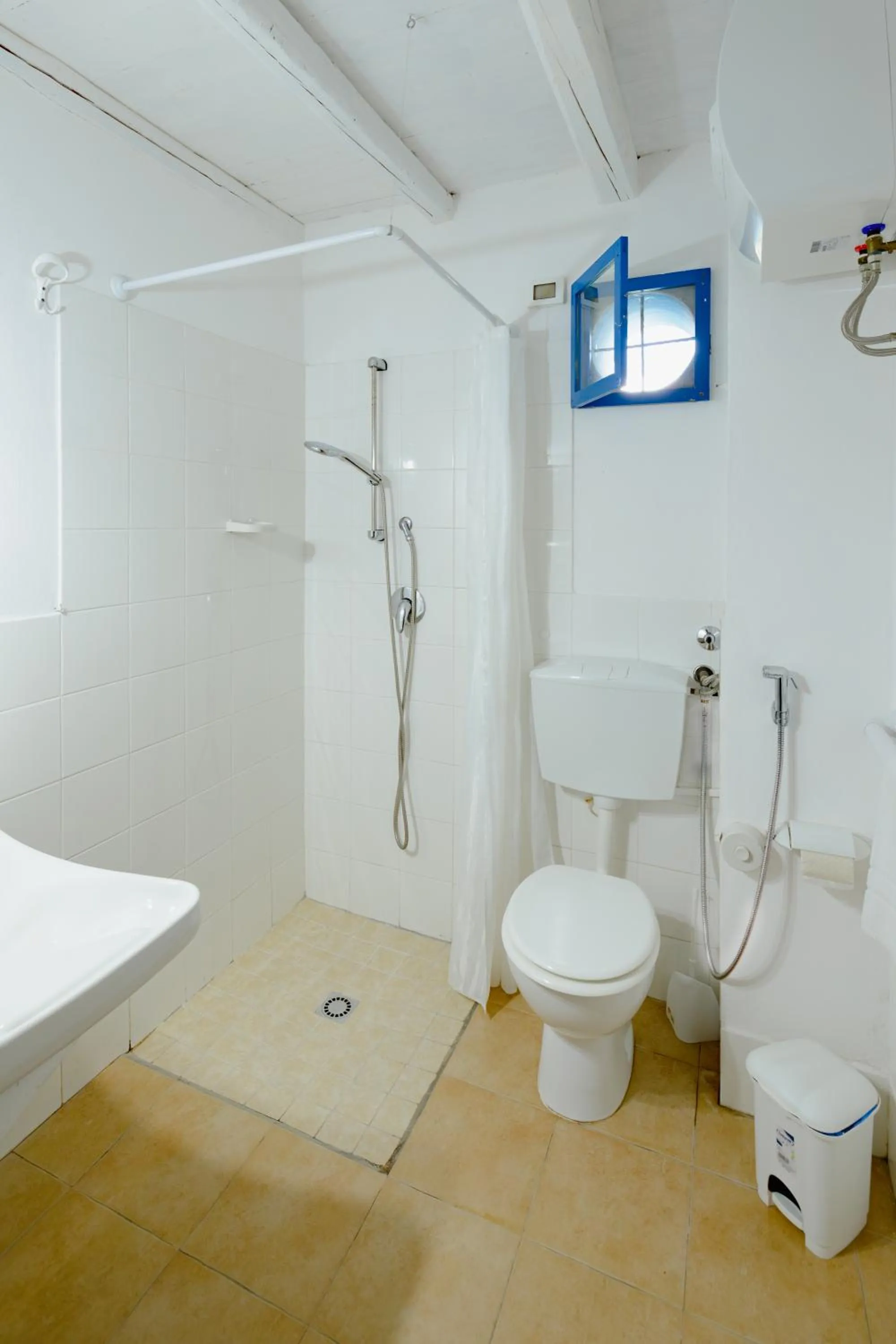 Shower in Residence Le 4 Stagioni