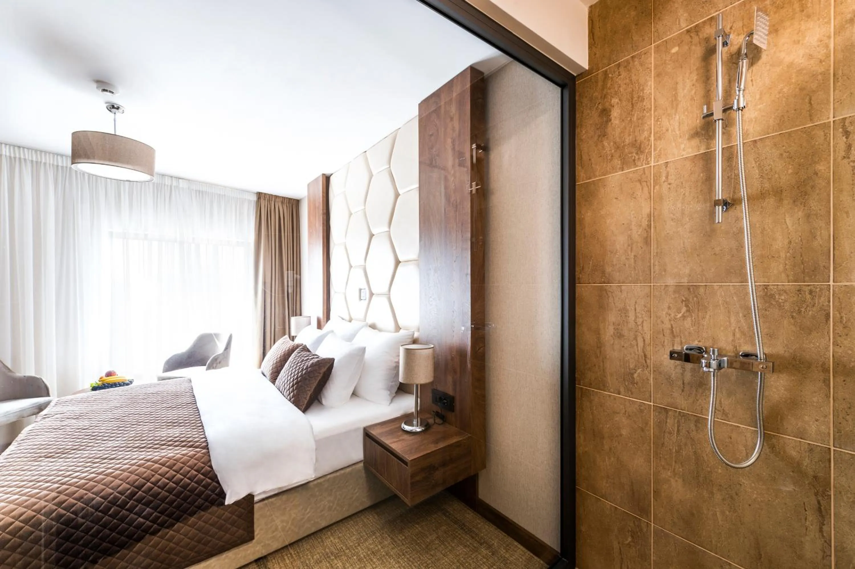Shower, Bed in Amsterdam Hotel