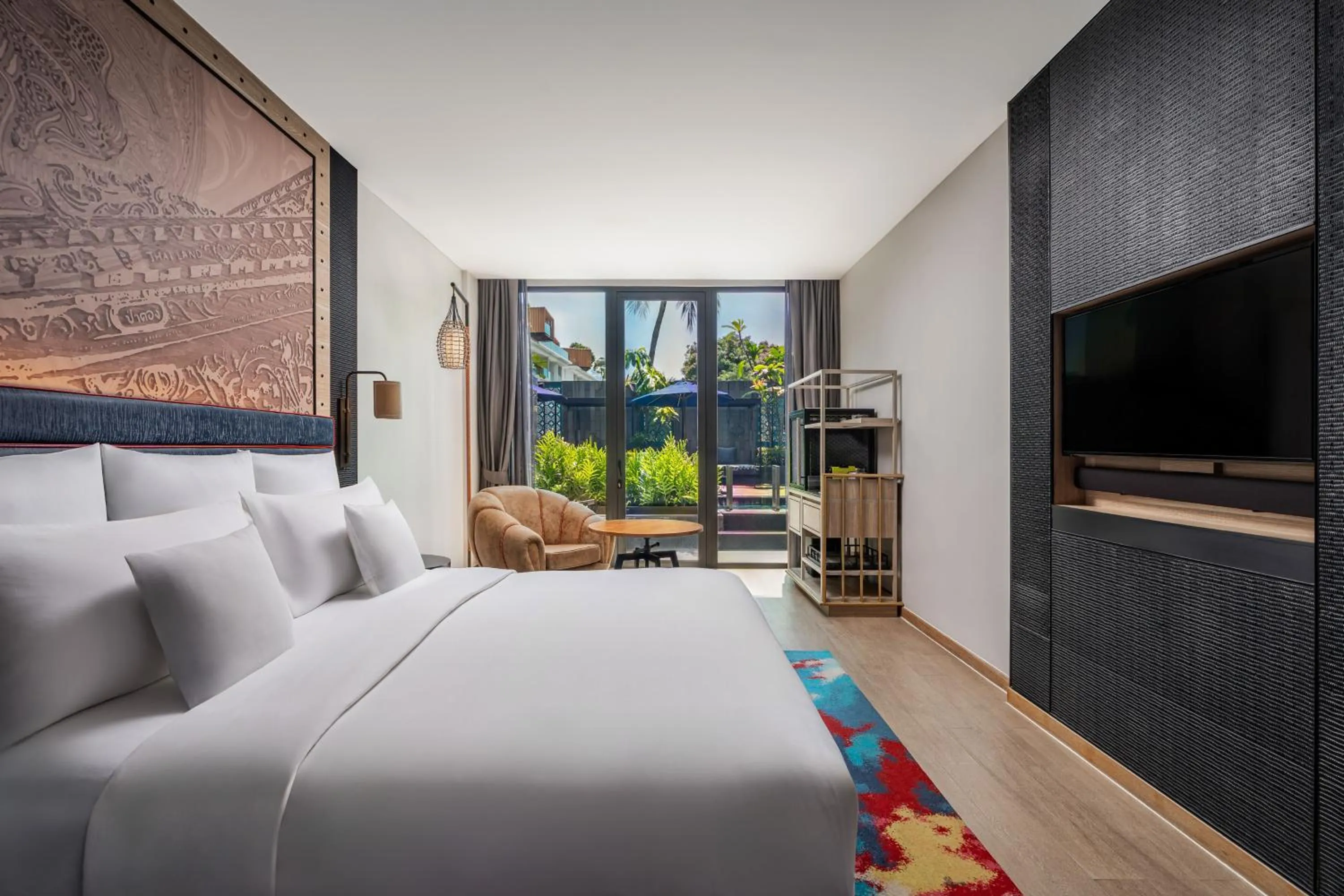 Swimming pool, Bed in Hotel Indigo Phuket Patong by IHG