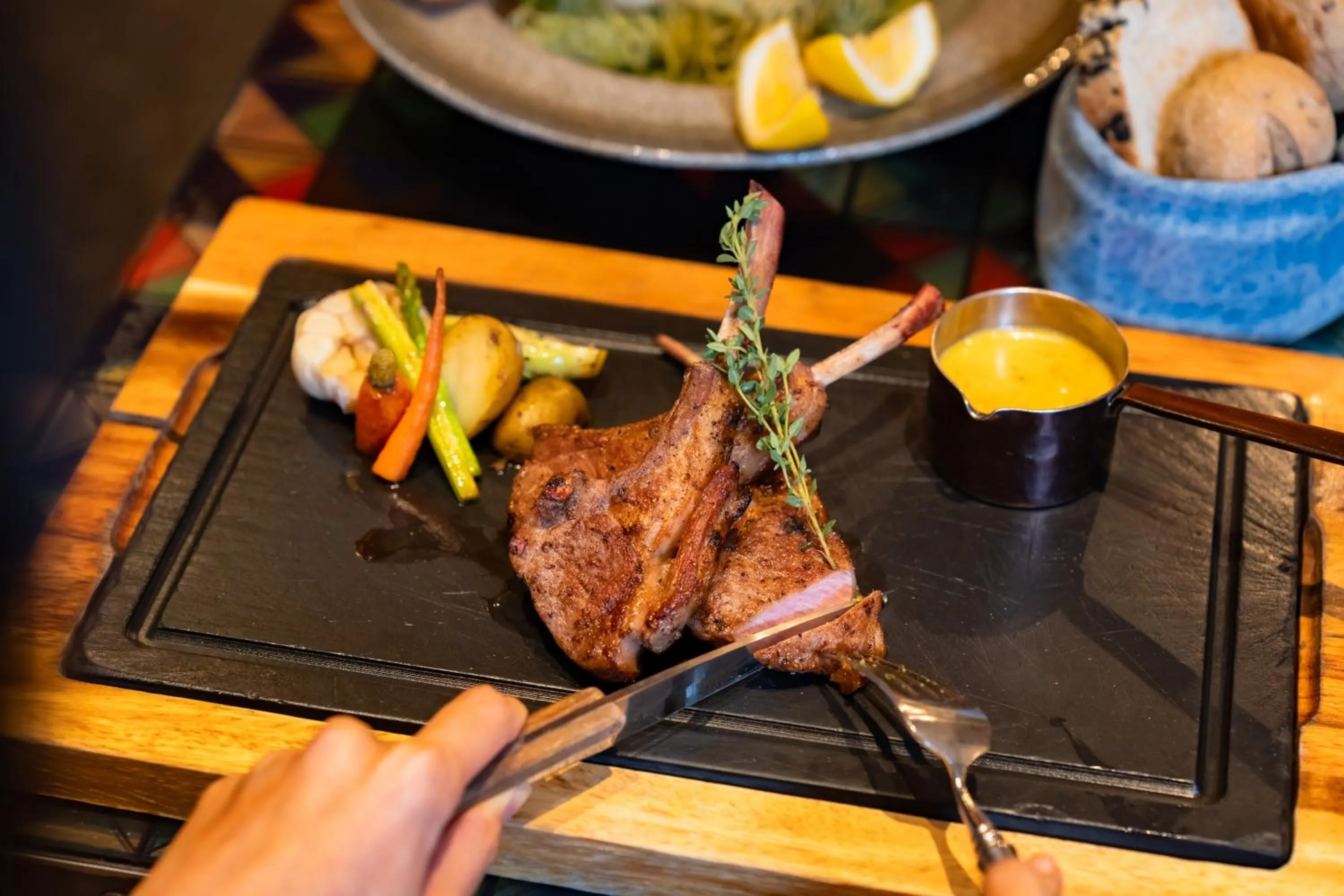 Restaurant/places to eat in Hotel Indigo Phuket Patong by IHG