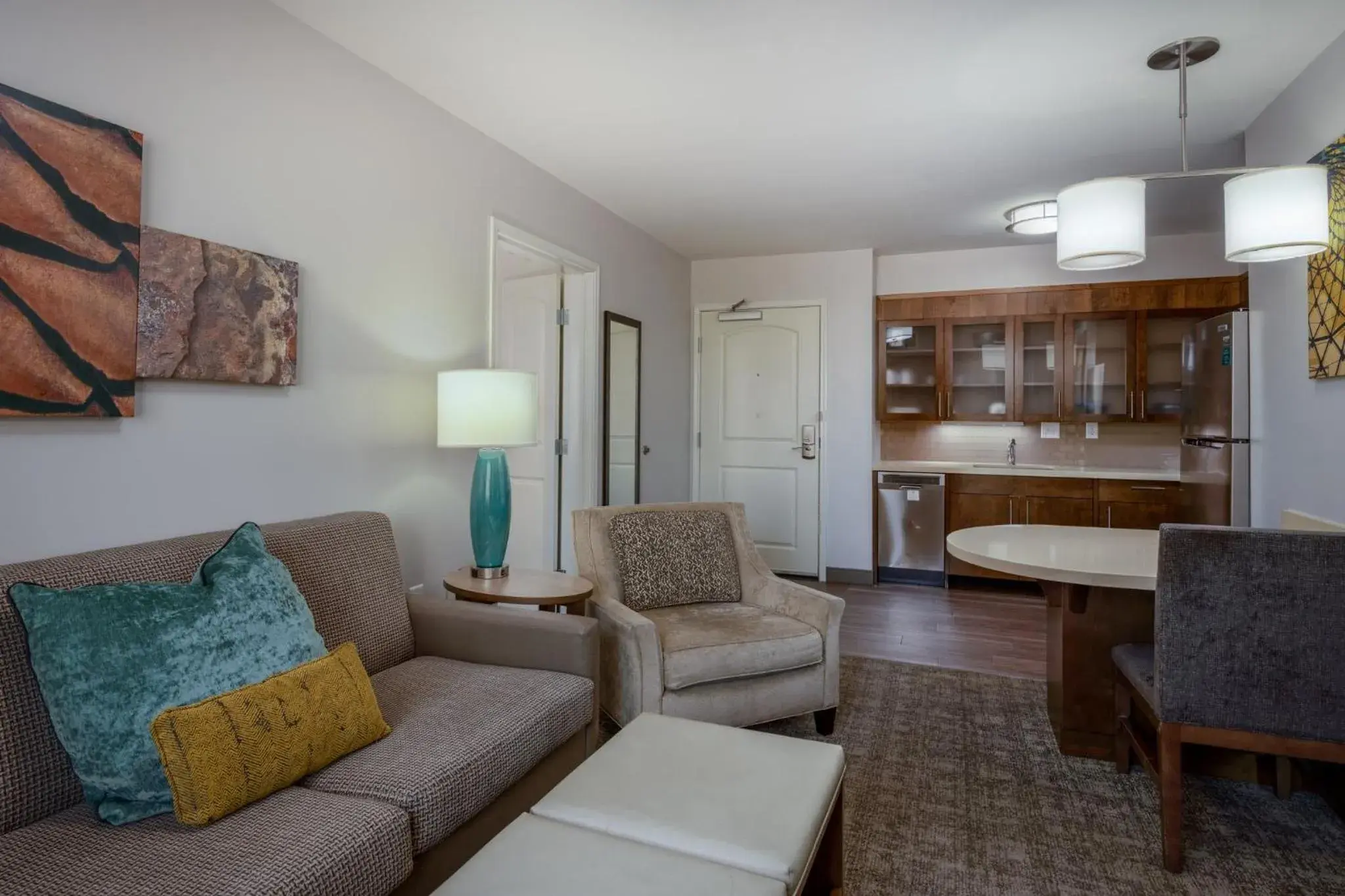 Queen Suite with Two Queen Beds and Mobility Accessible Bathtub - Non-Smoking in Staybridge Suites - Gilbert - East Mesa by IHG Queen Suite with Two Queen Beds and Mobility Accessible Bathtub - Non-Smoking in Staybridge Suites - Gilbert - East Mesa by IHG