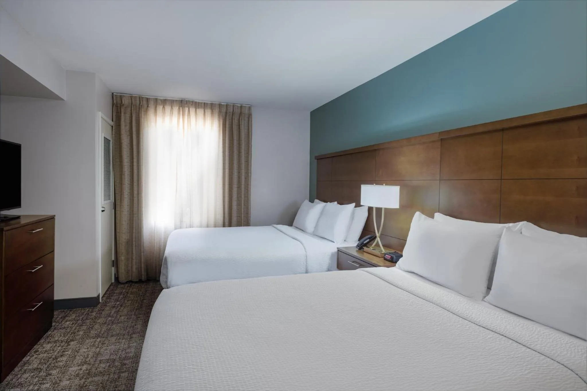 Photo of the whole room, Bed in Staybridge Suites - Gilbert - East Mesa by IHG
