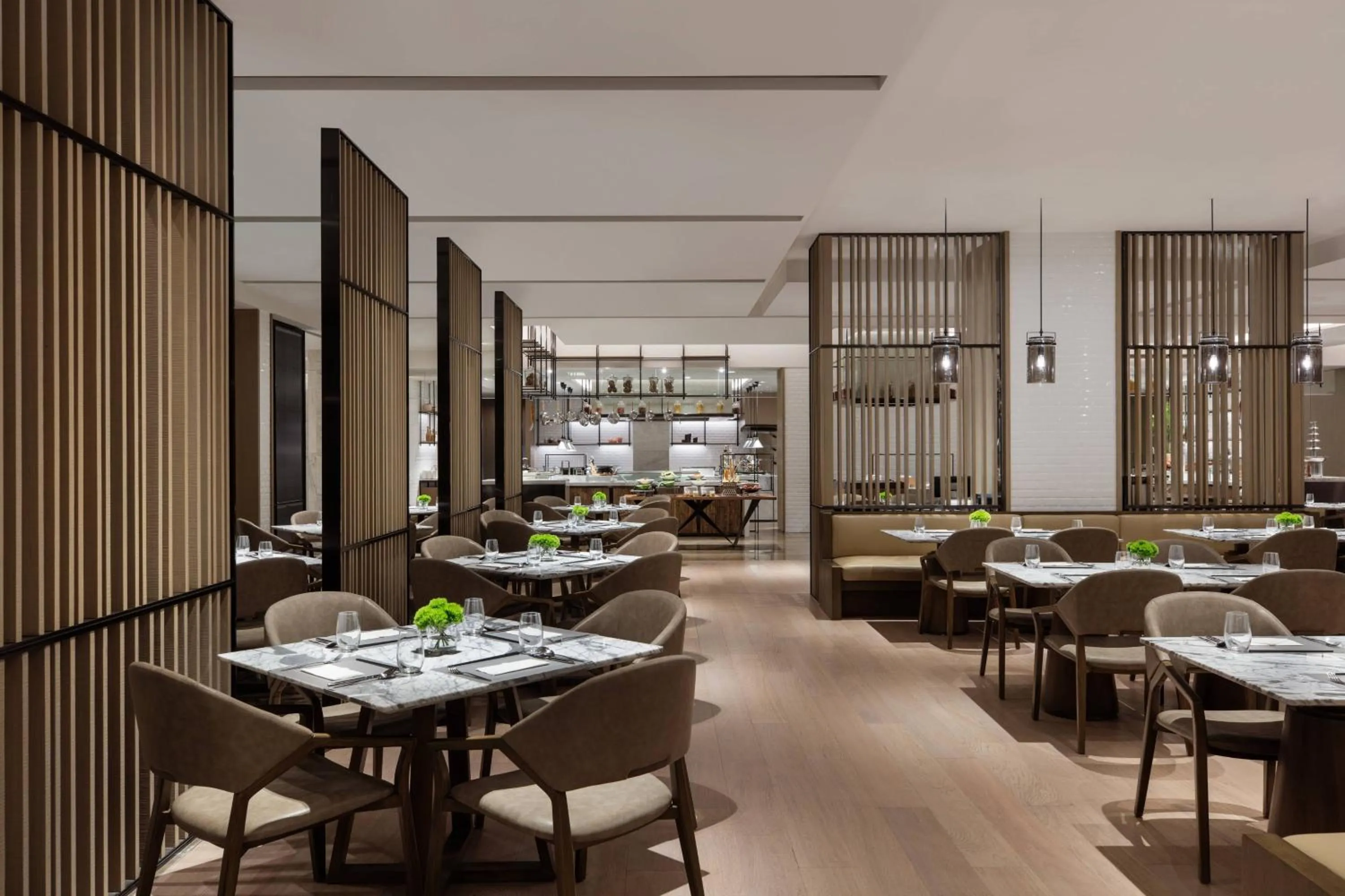 Restaurant/places to eat in Courtyard by Marriott Shenzhen Northwest