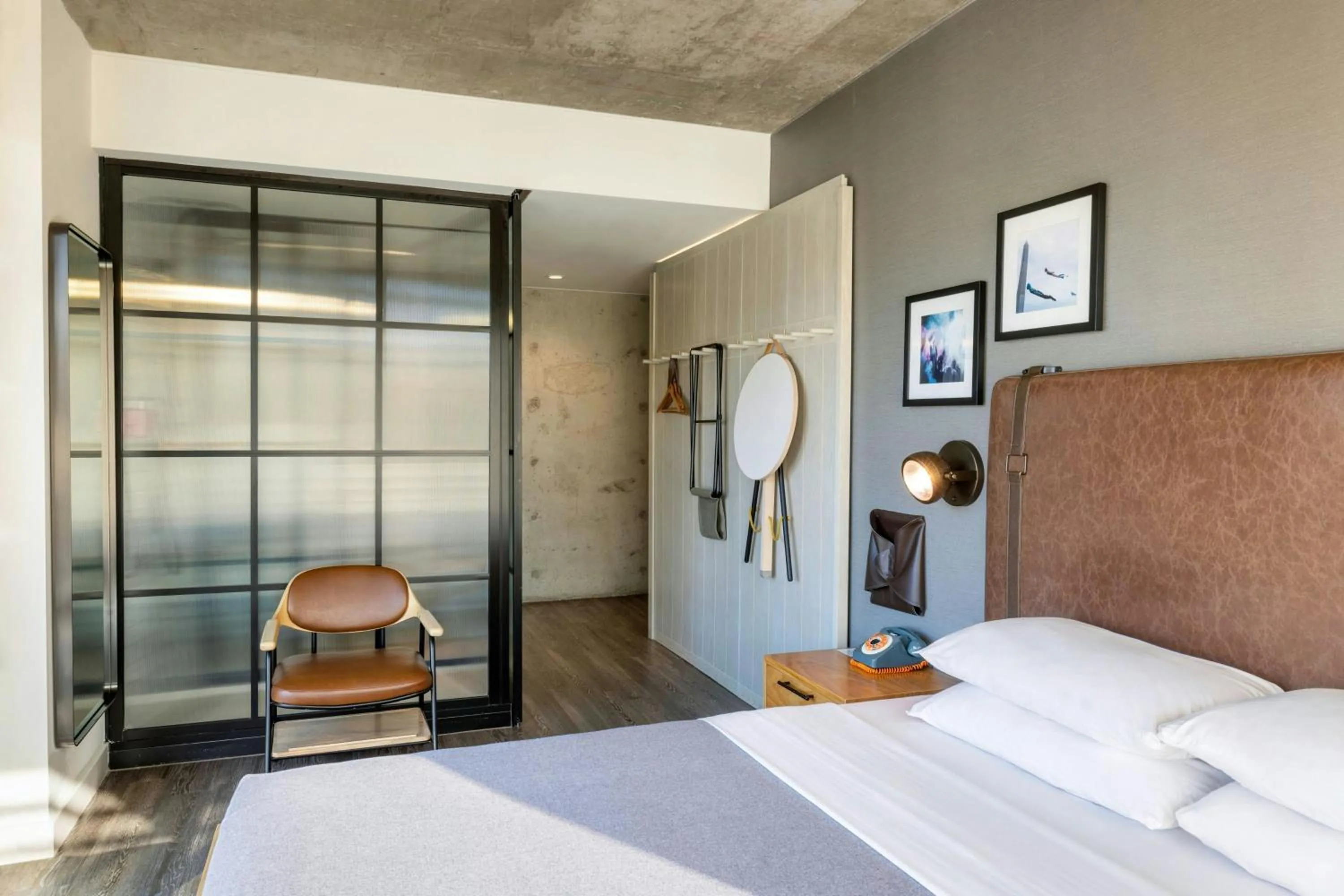 Photo of the whole room, Bed in Moxy Washington, DC Downtown