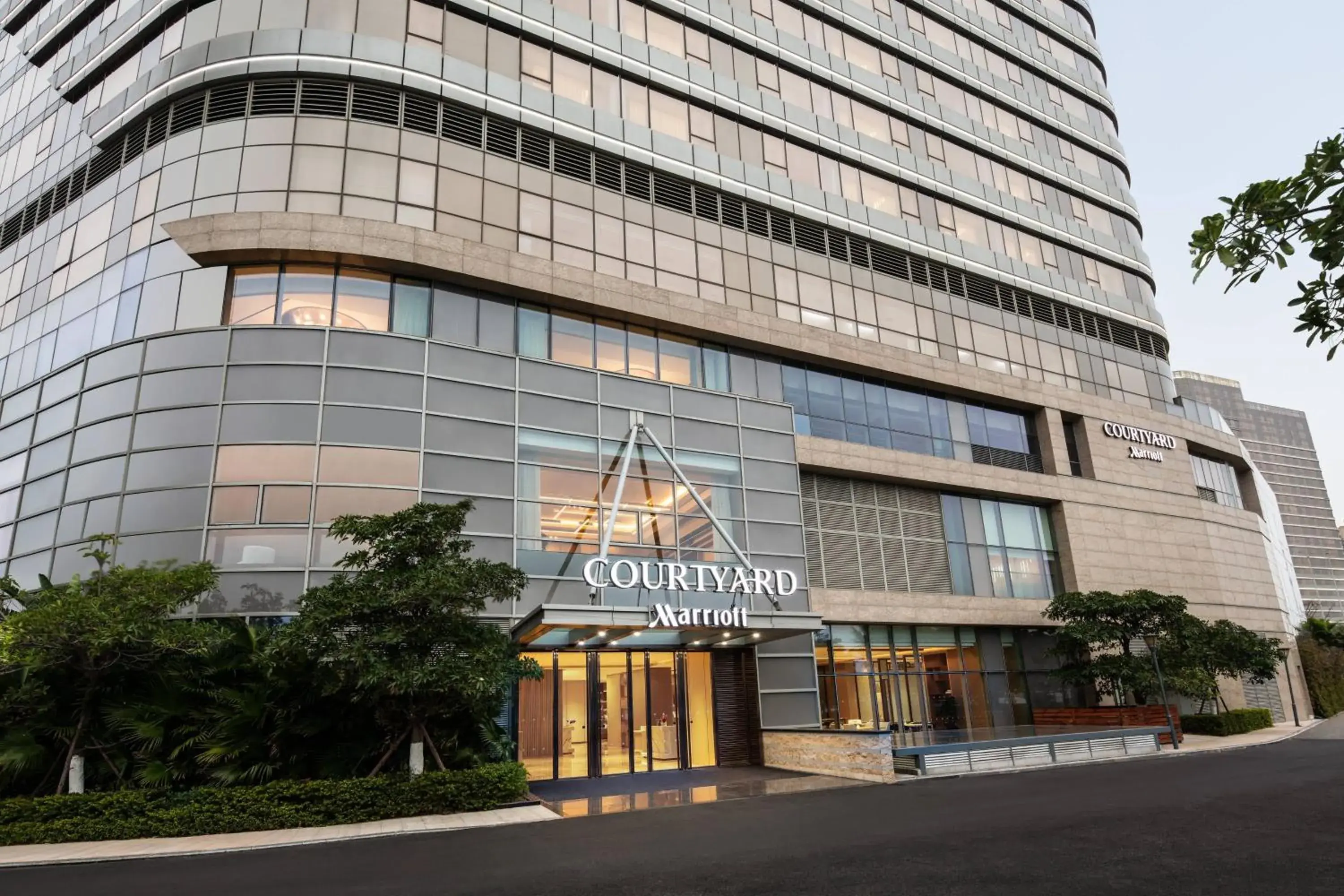 Courtyard by Marriott Xiamen Haicang Courtyard by Marriott Xiamen Haicang