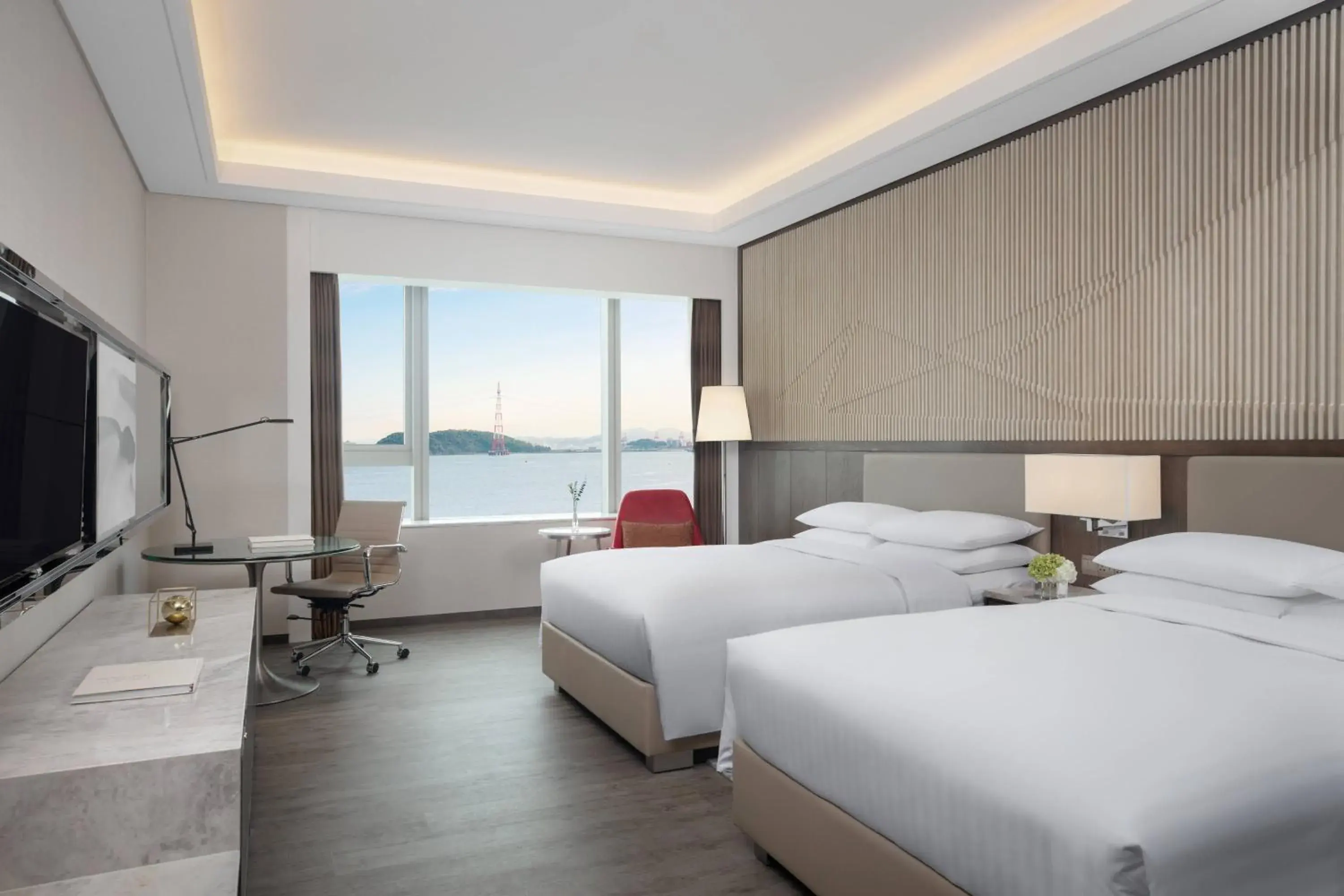 Deluxe Twin Room with Sea View in Courtyard by Marriott Xiamen Haicang Deluxe Twin Room with Sea View in Courtyard by Marriott Xiamen Haicang