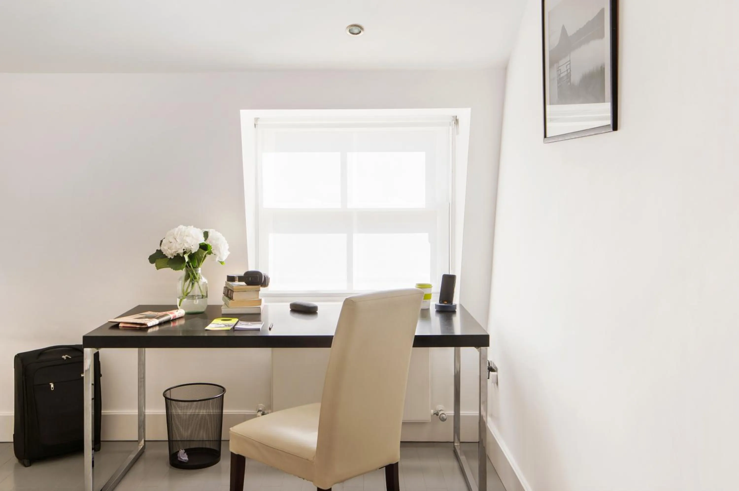 Bedroom in Nevern Place by Supercity Aparthotels