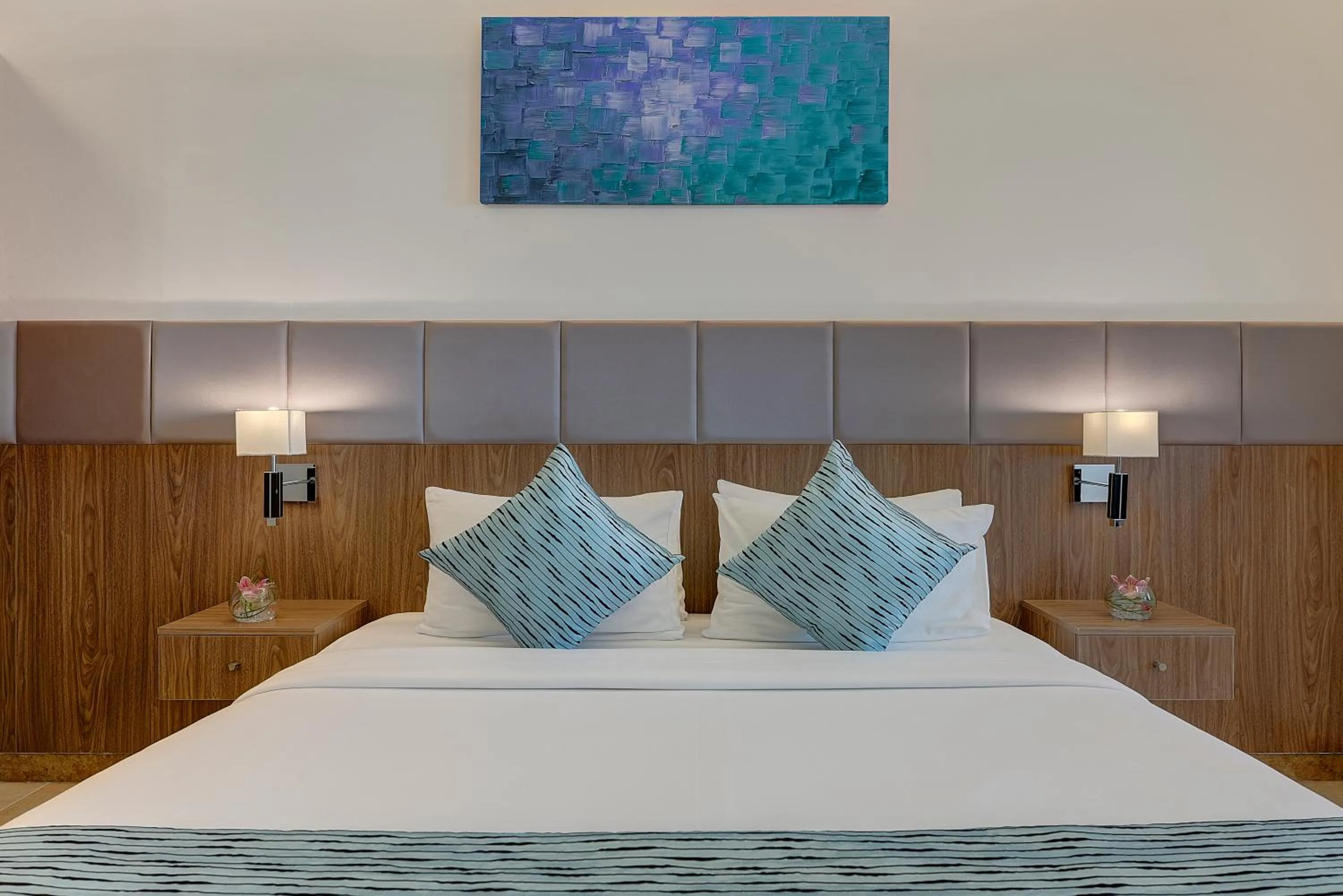 Other, Bed in Western Hotel - Ghayathi