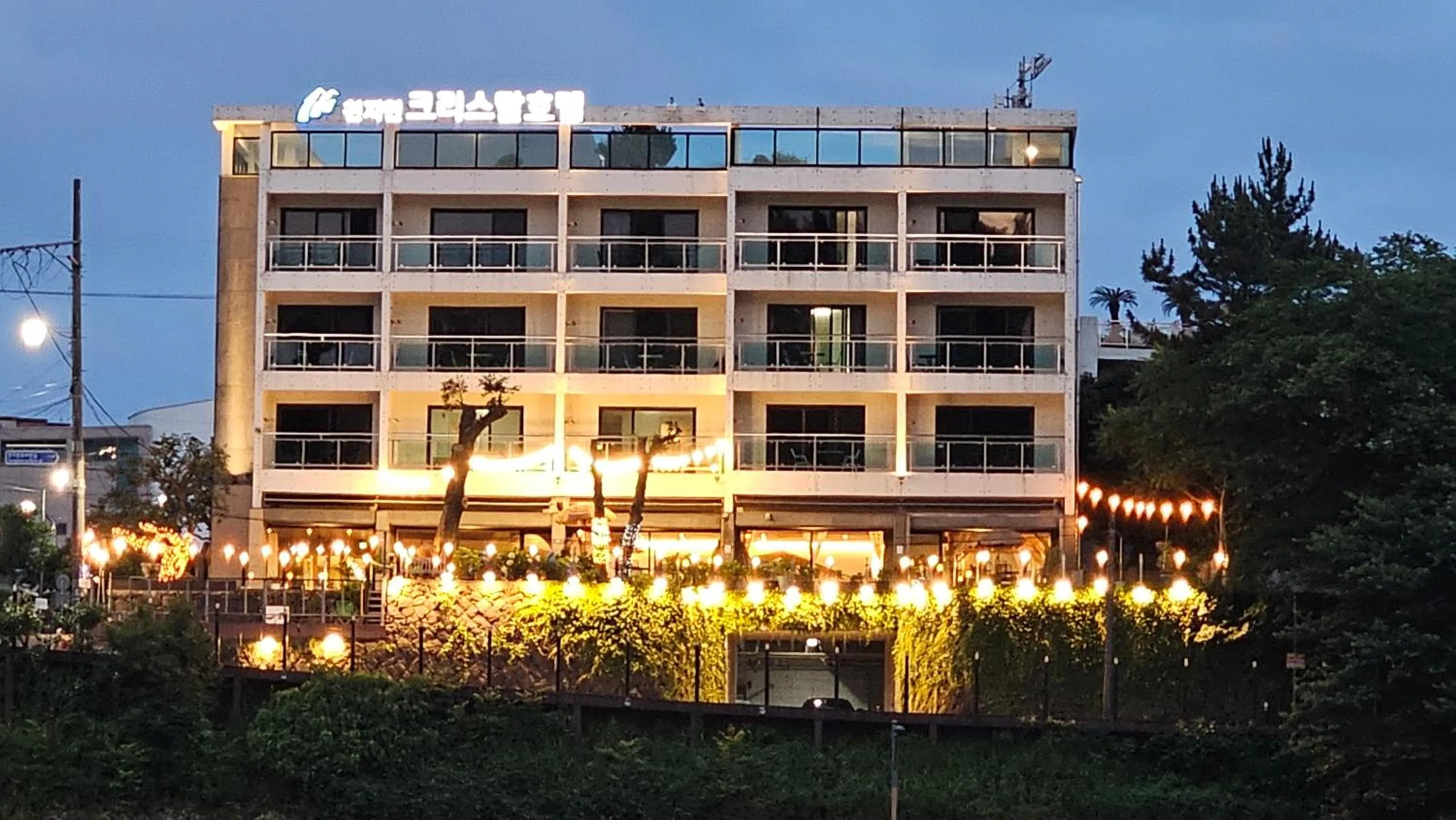 Property building in Maison de ciel harbor 39