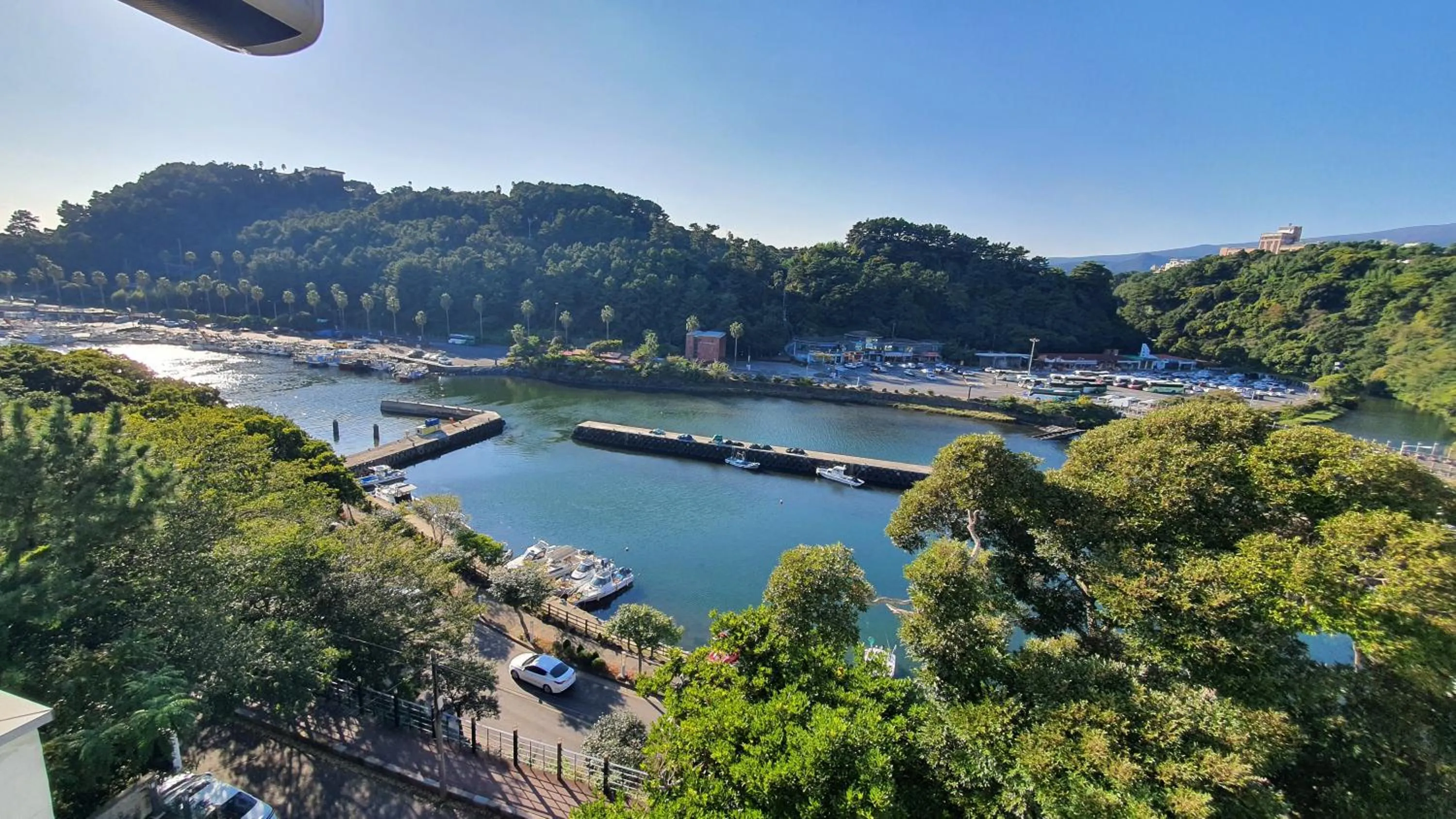 View (from property/room) in Maison de ciel harbor 39