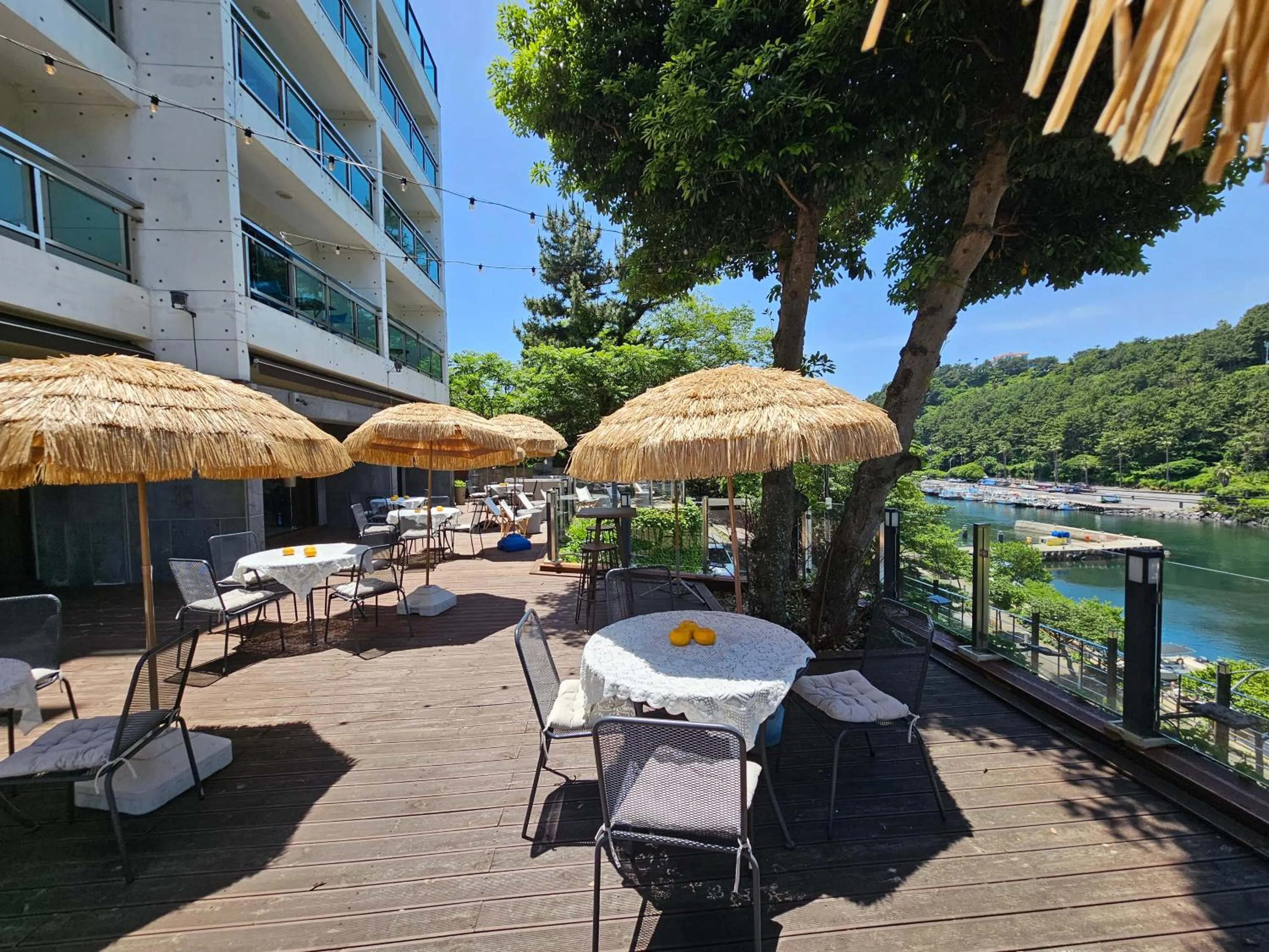 Balcony/Terrace in Maison de ciel harbor 39
