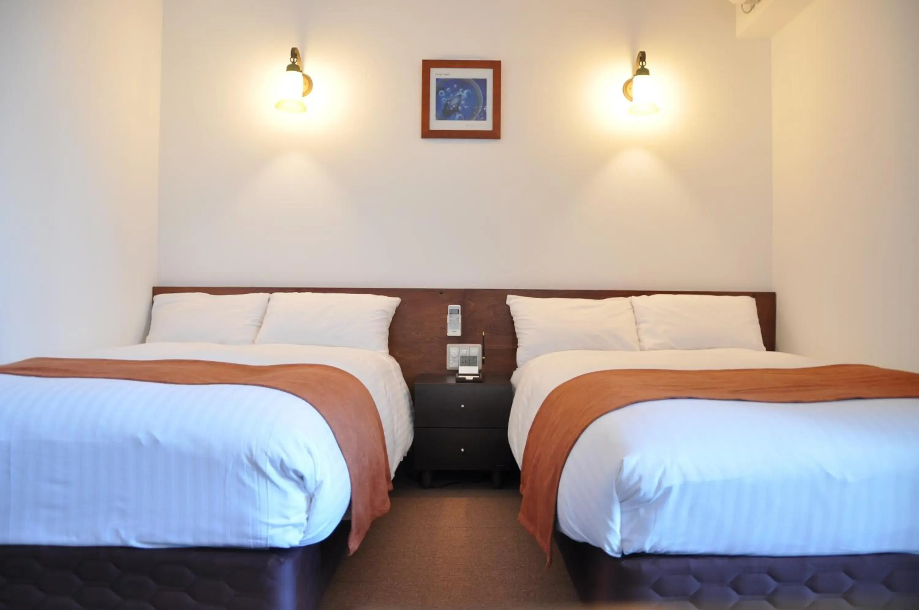 Twin Room - Smoking in Hotel Noah Twin Room - Smoking in Hotel Noah