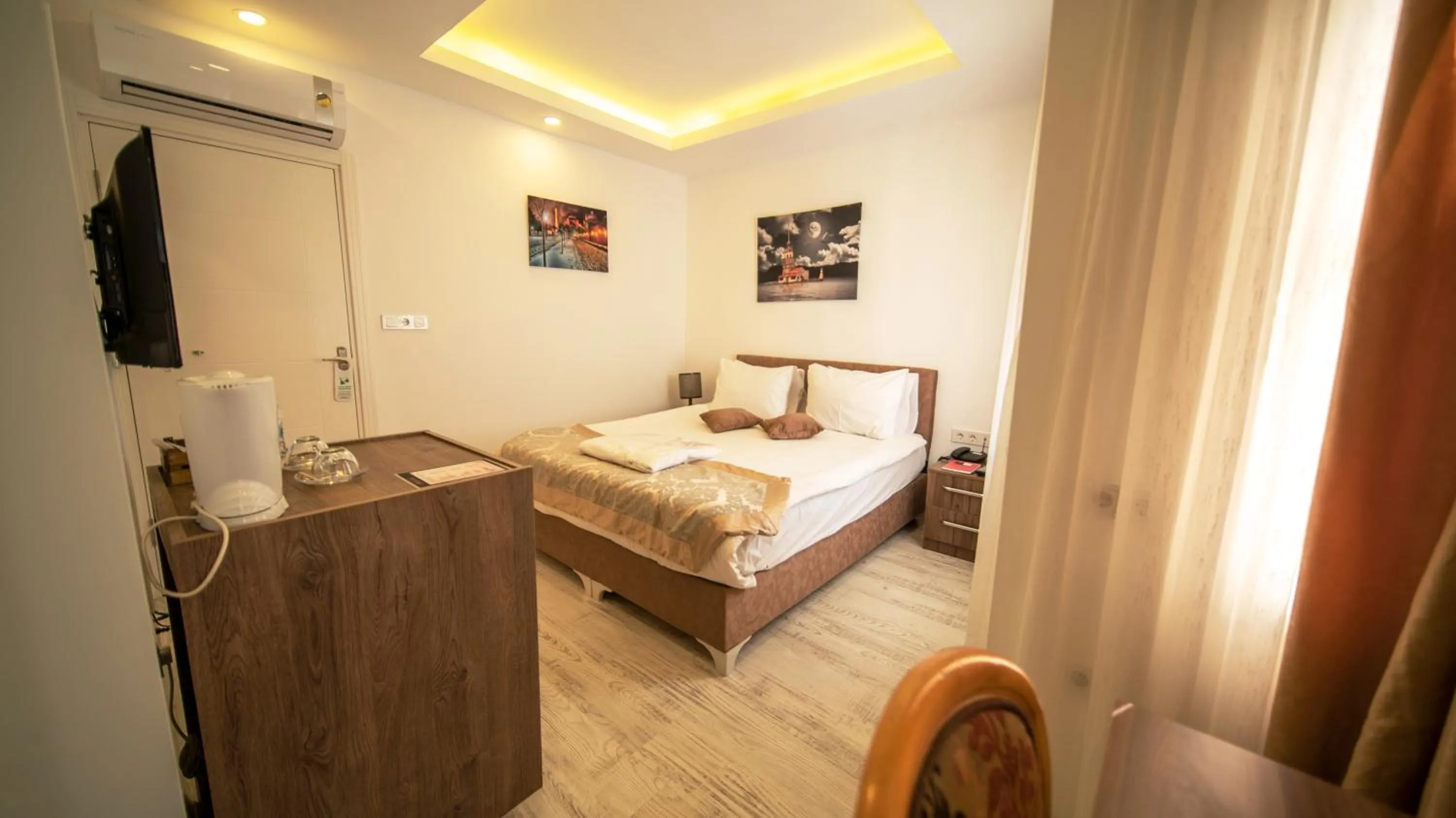 Bed in Zeugma Hotel Sultanahmet