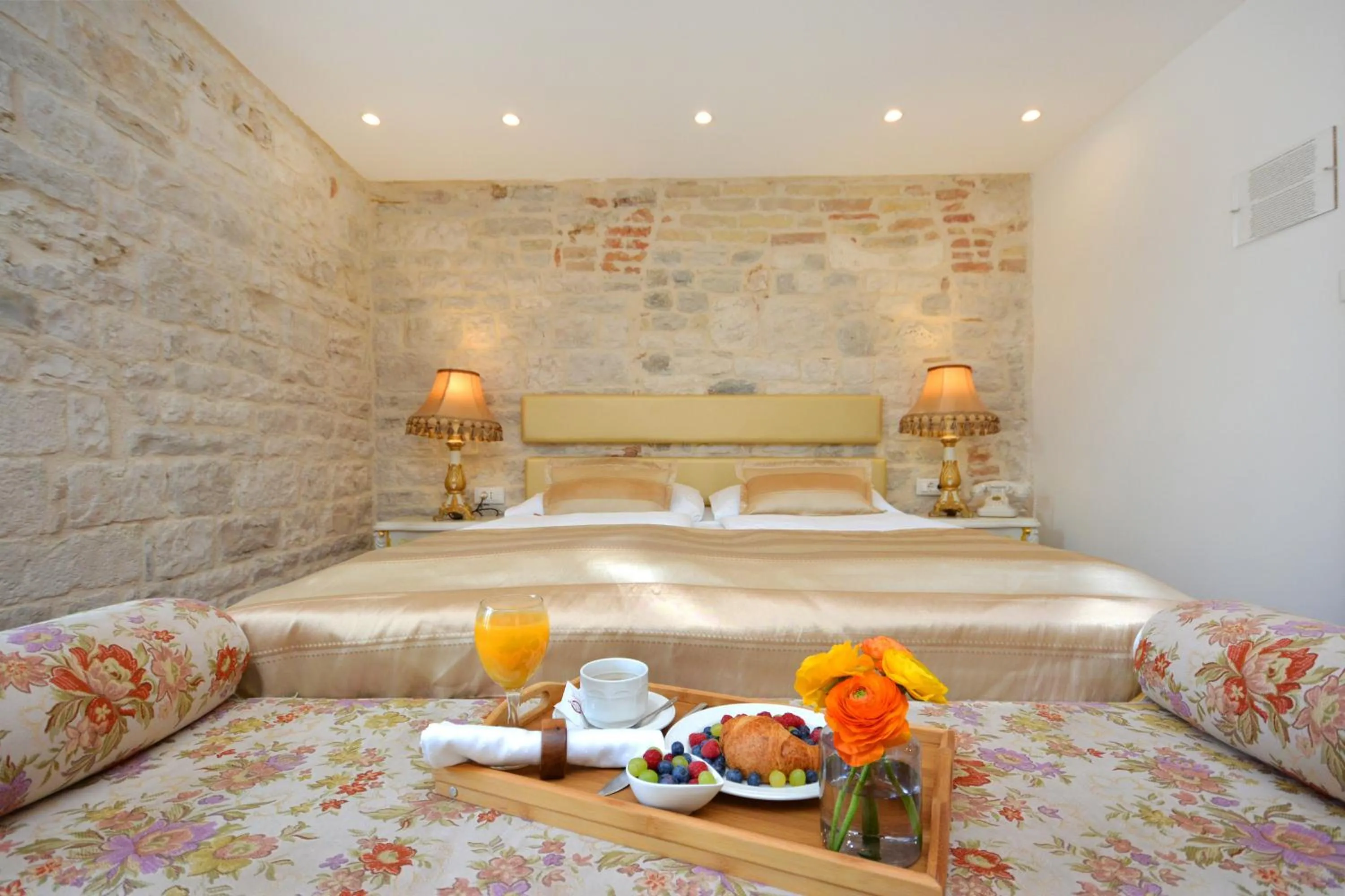 Bedroom, Bed in Jupiter Heritage Hotel