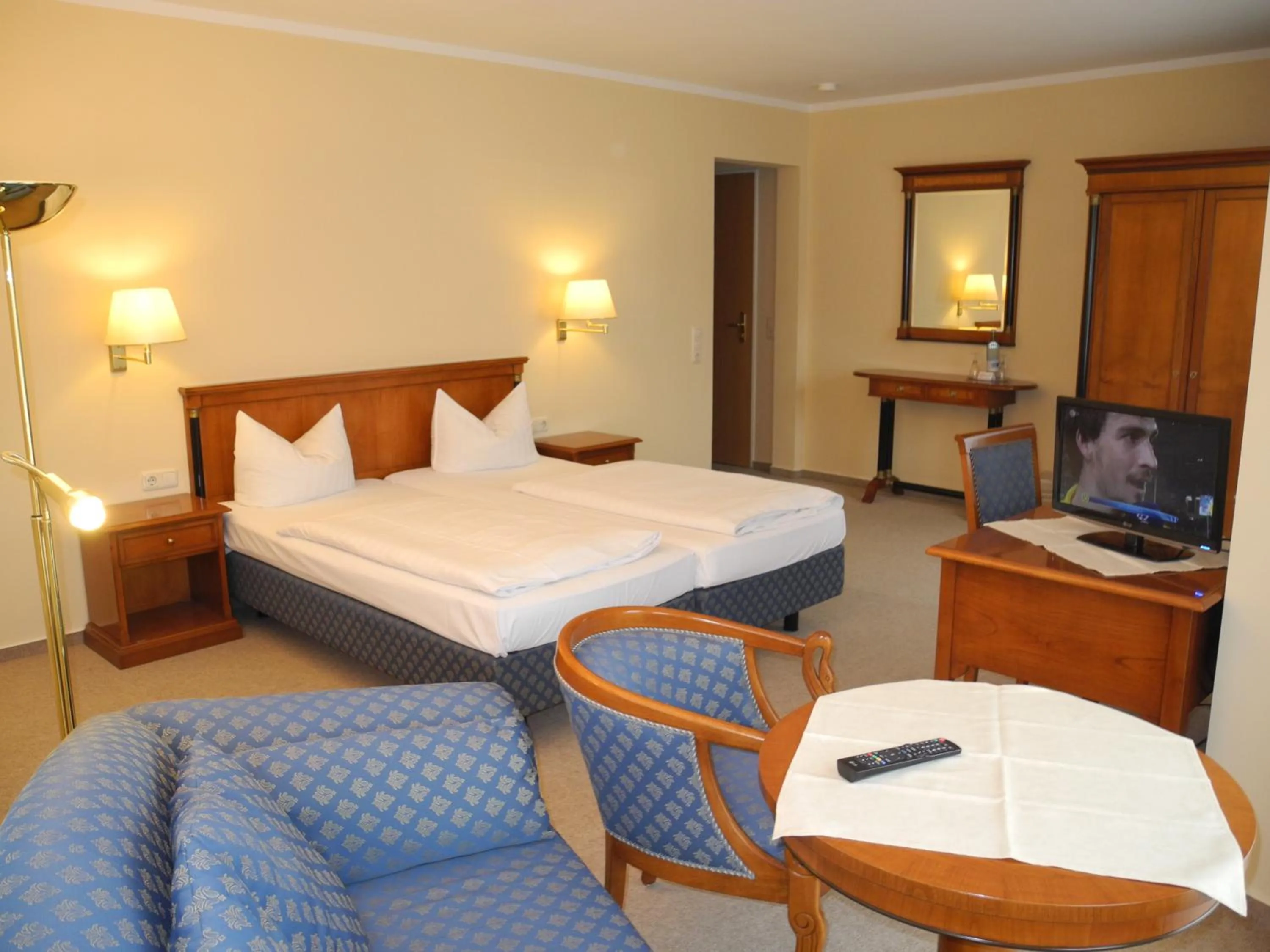 Photo of the whole room, Bed in Pension Kühne