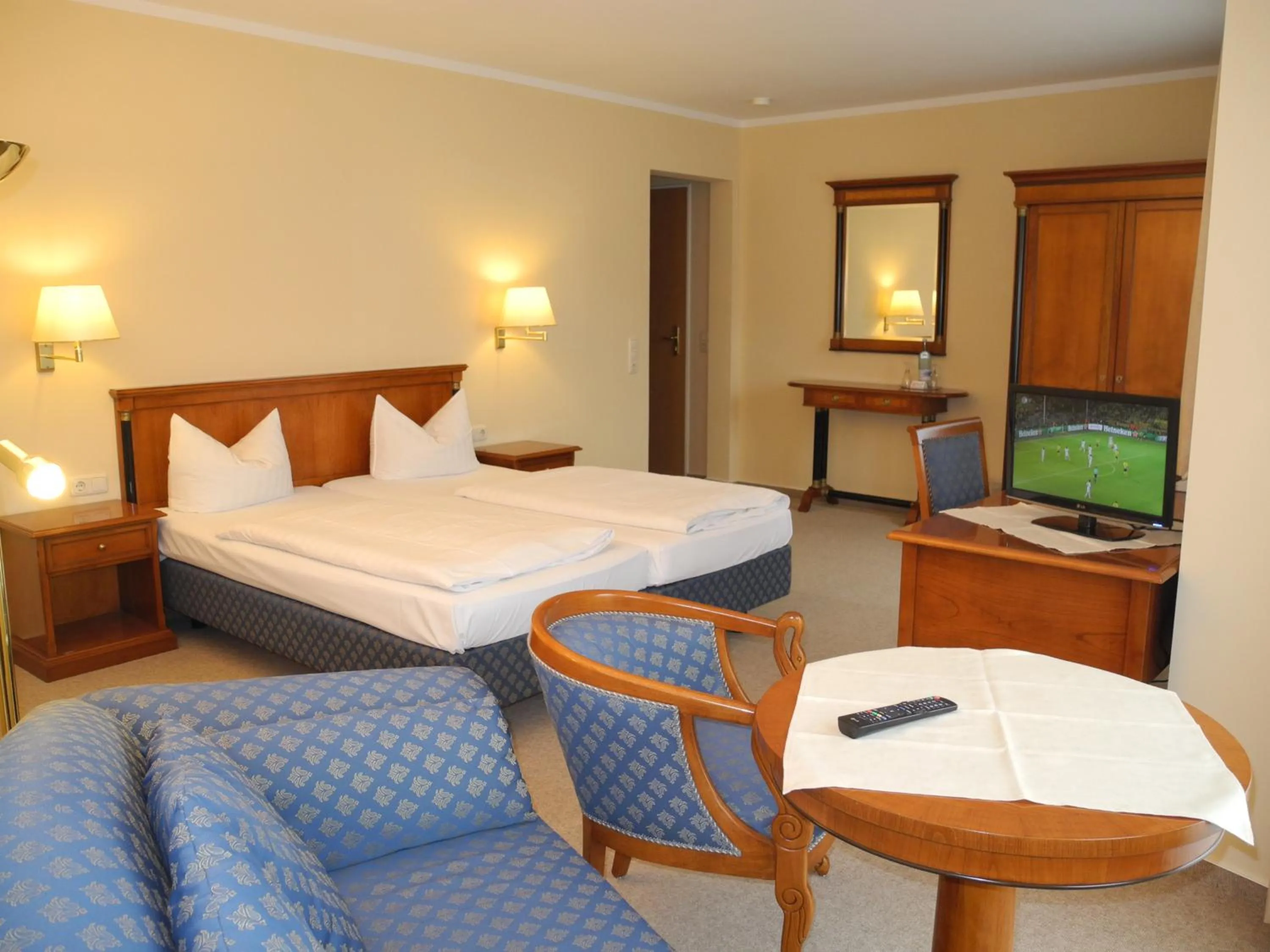 Photo of the whole room, Bed in Pension Kühne