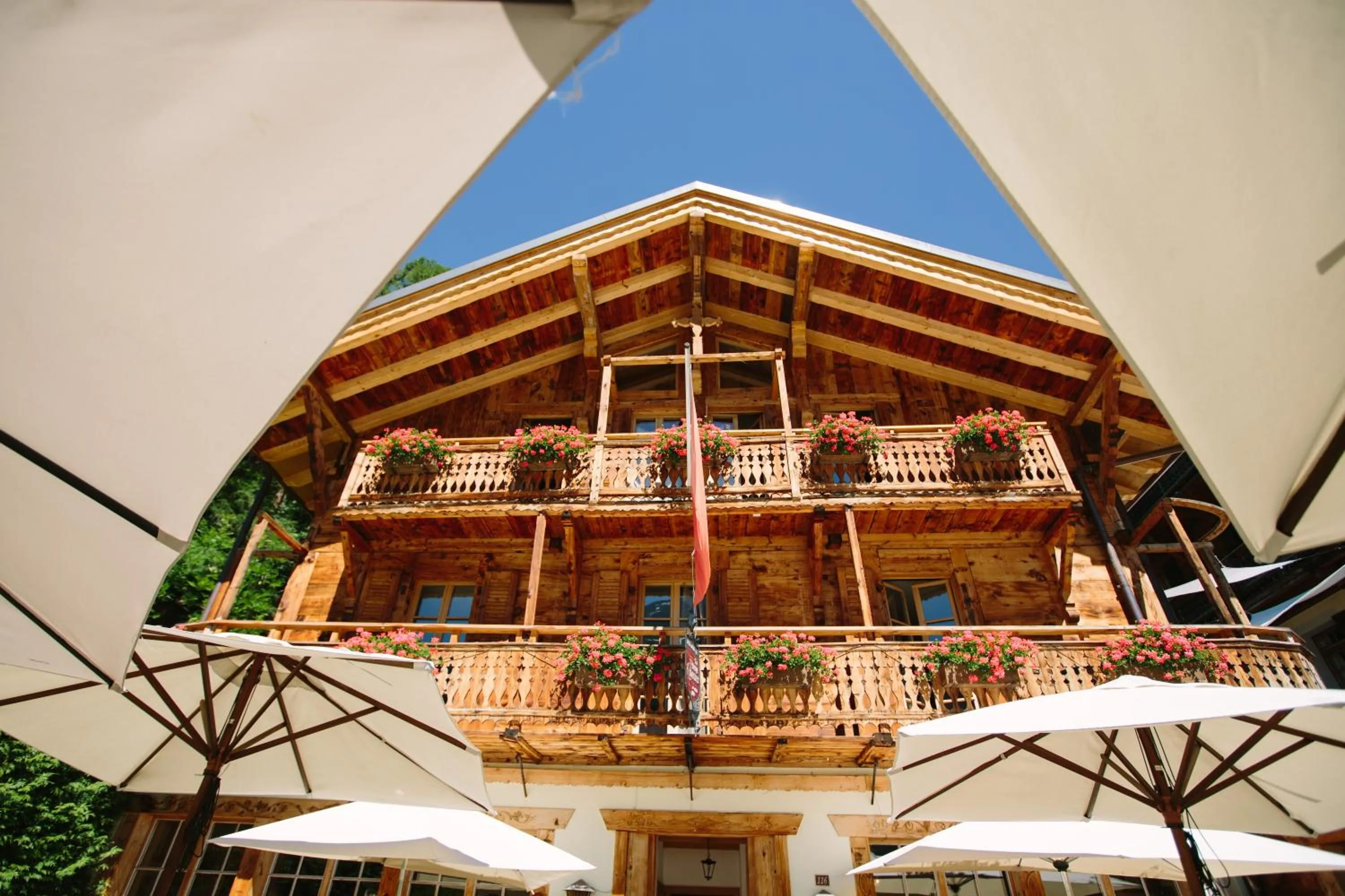 Facade/entrance in Lifestyle Rooms & Suites by Beau-Séjour