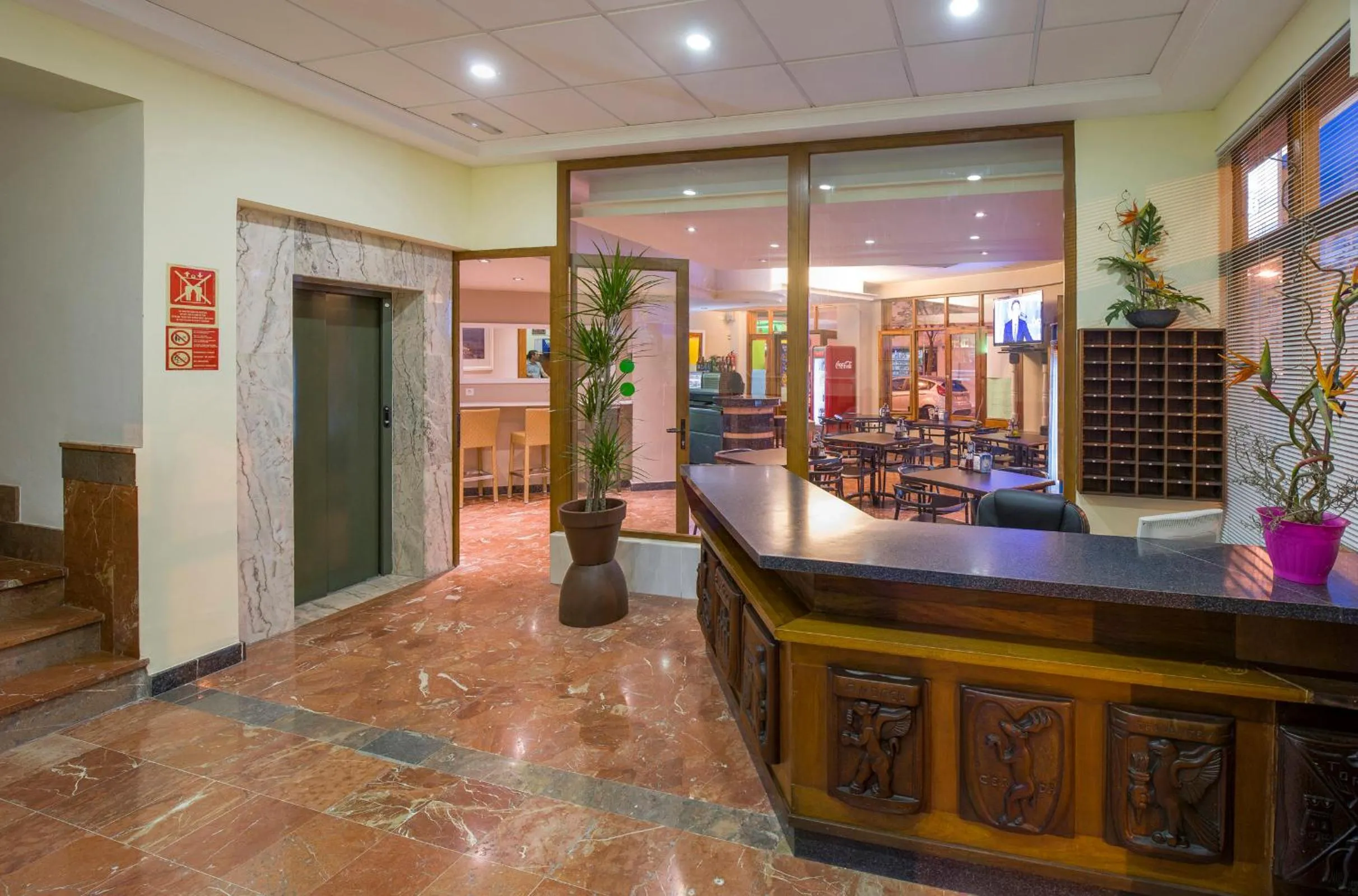 Lobby or reception in Hostal Alicante