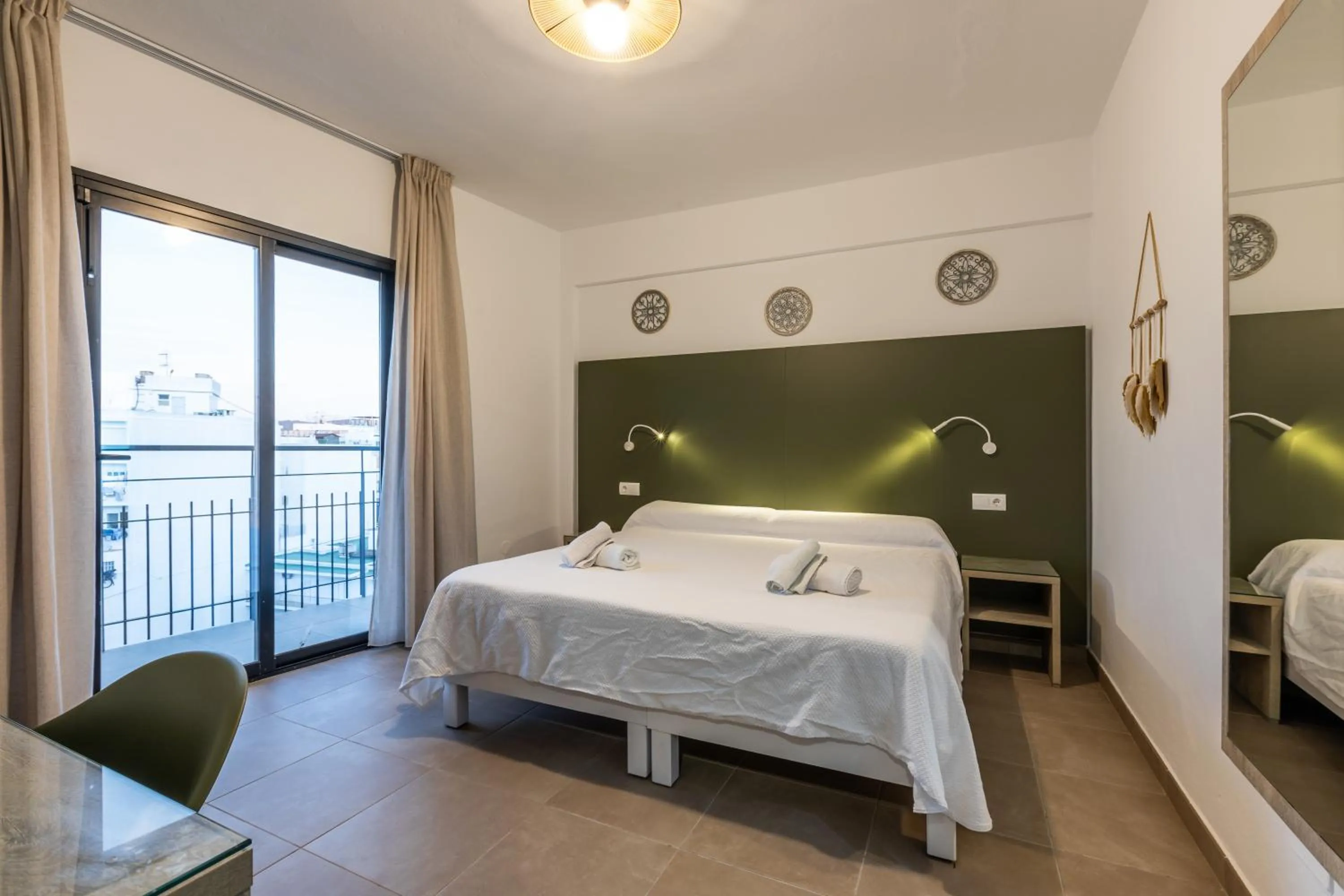 Bed in Hostal Alicante