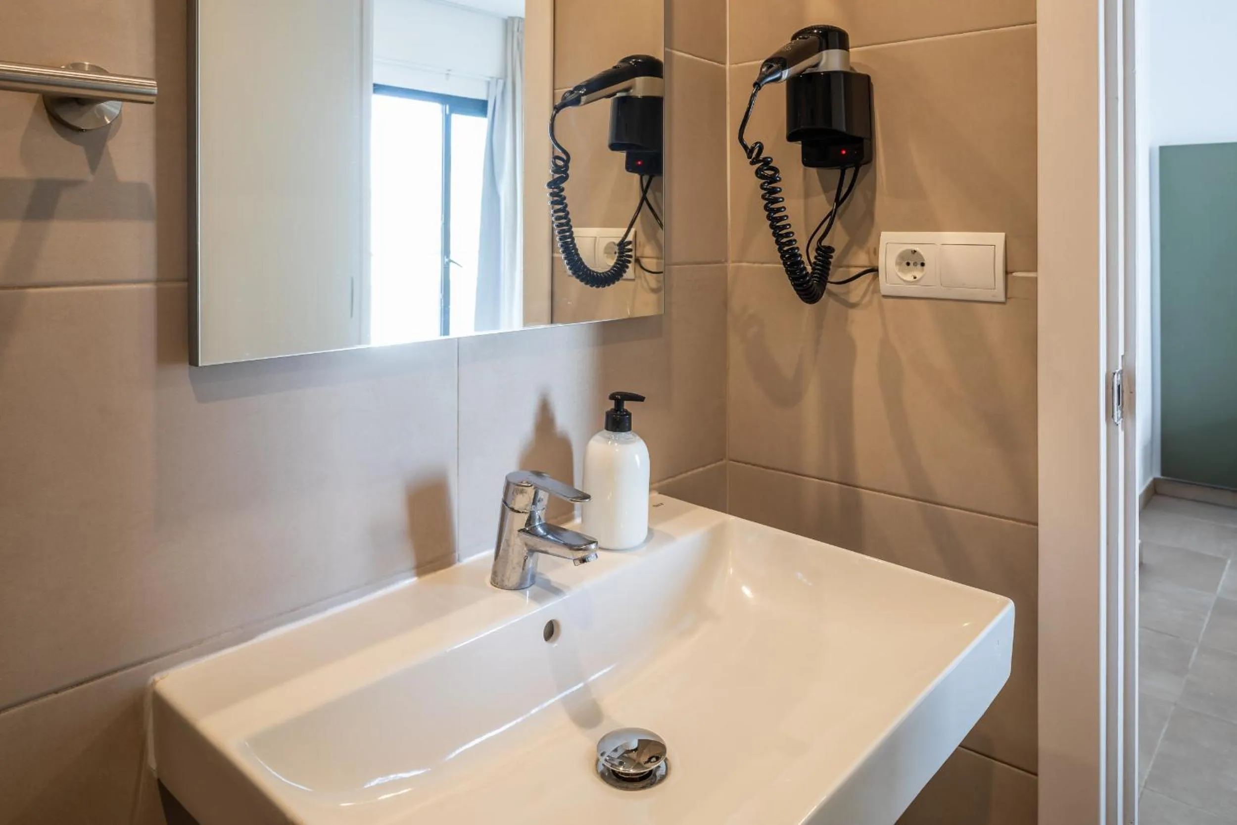 Bathroom in Hostal Alicante