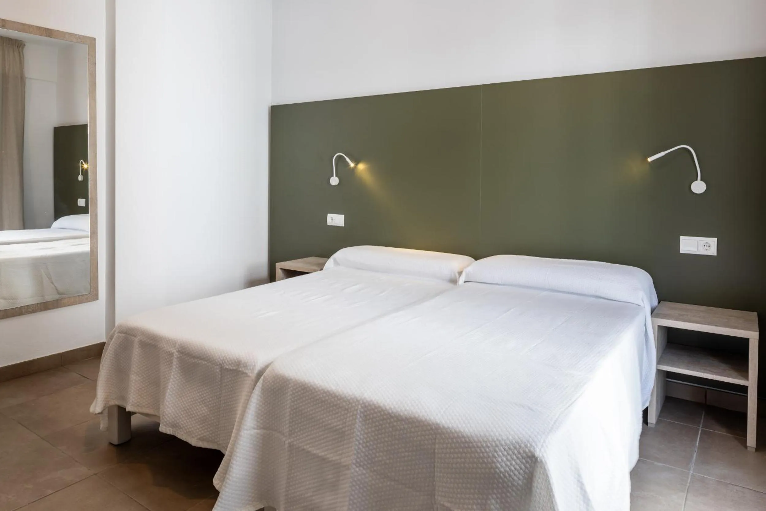 Bed in Hostal Alicante