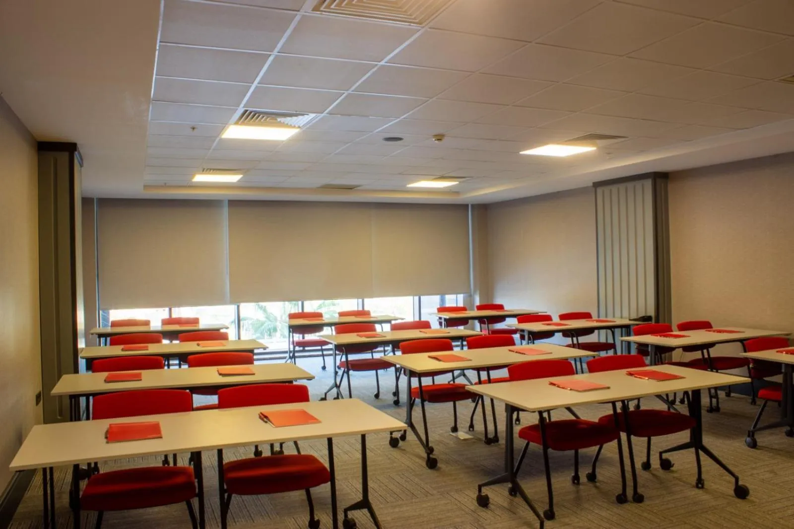 Meeting/conference room in Ramada By Wyndham Tire