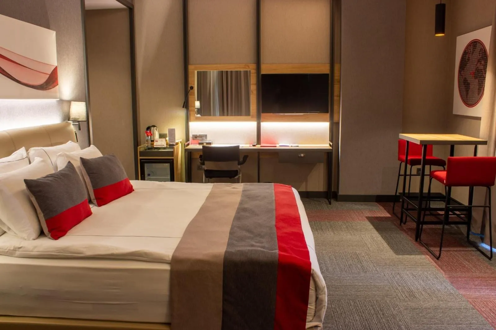 Bedroom, Bed in Ramada By Wyndham Tire