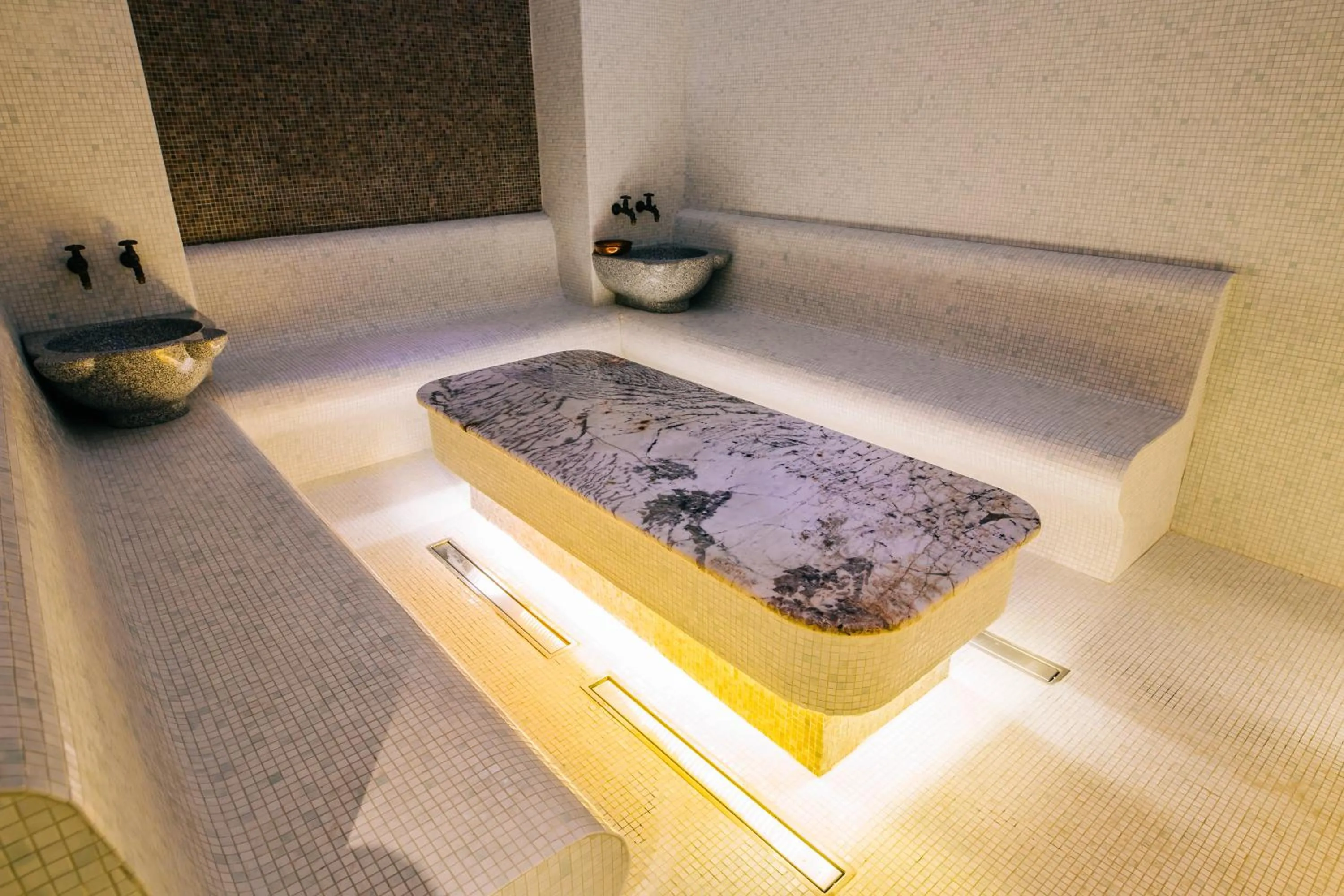 Sauna in Mandachi Hotel & SPA