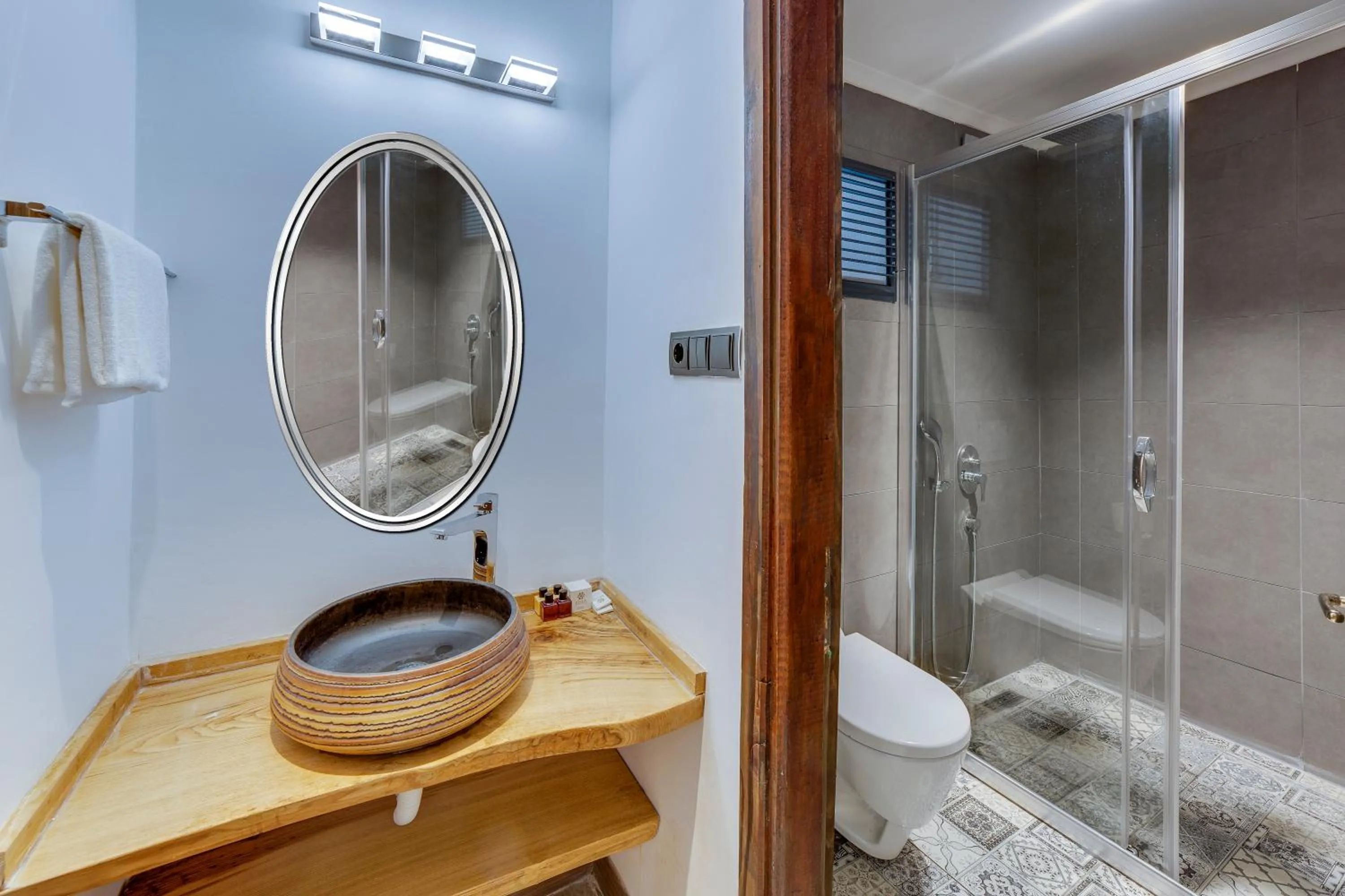 Bathroom in Risus Garden Marina Hotel