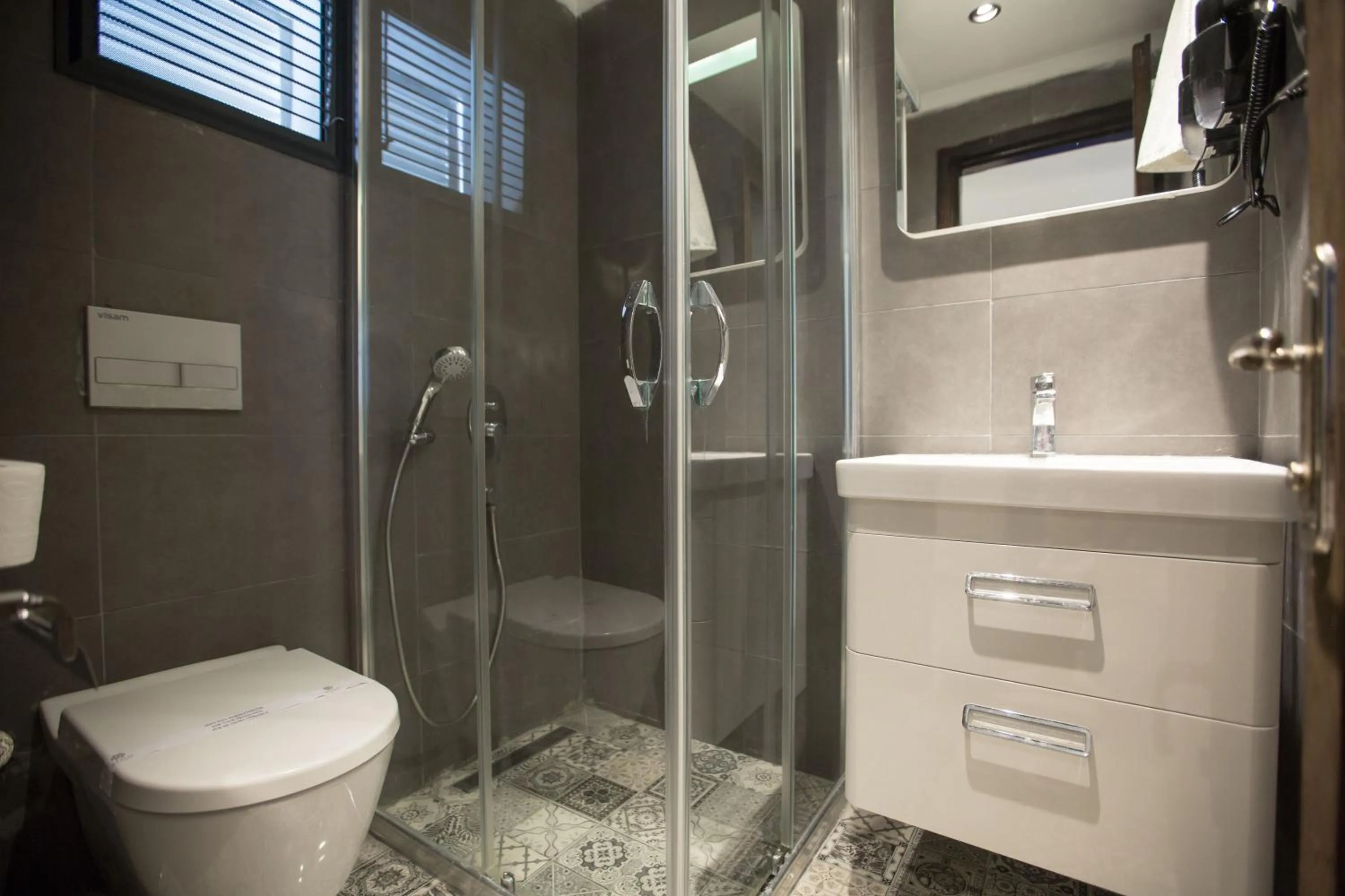 Bathroom in Risus Garden Marina Hotel