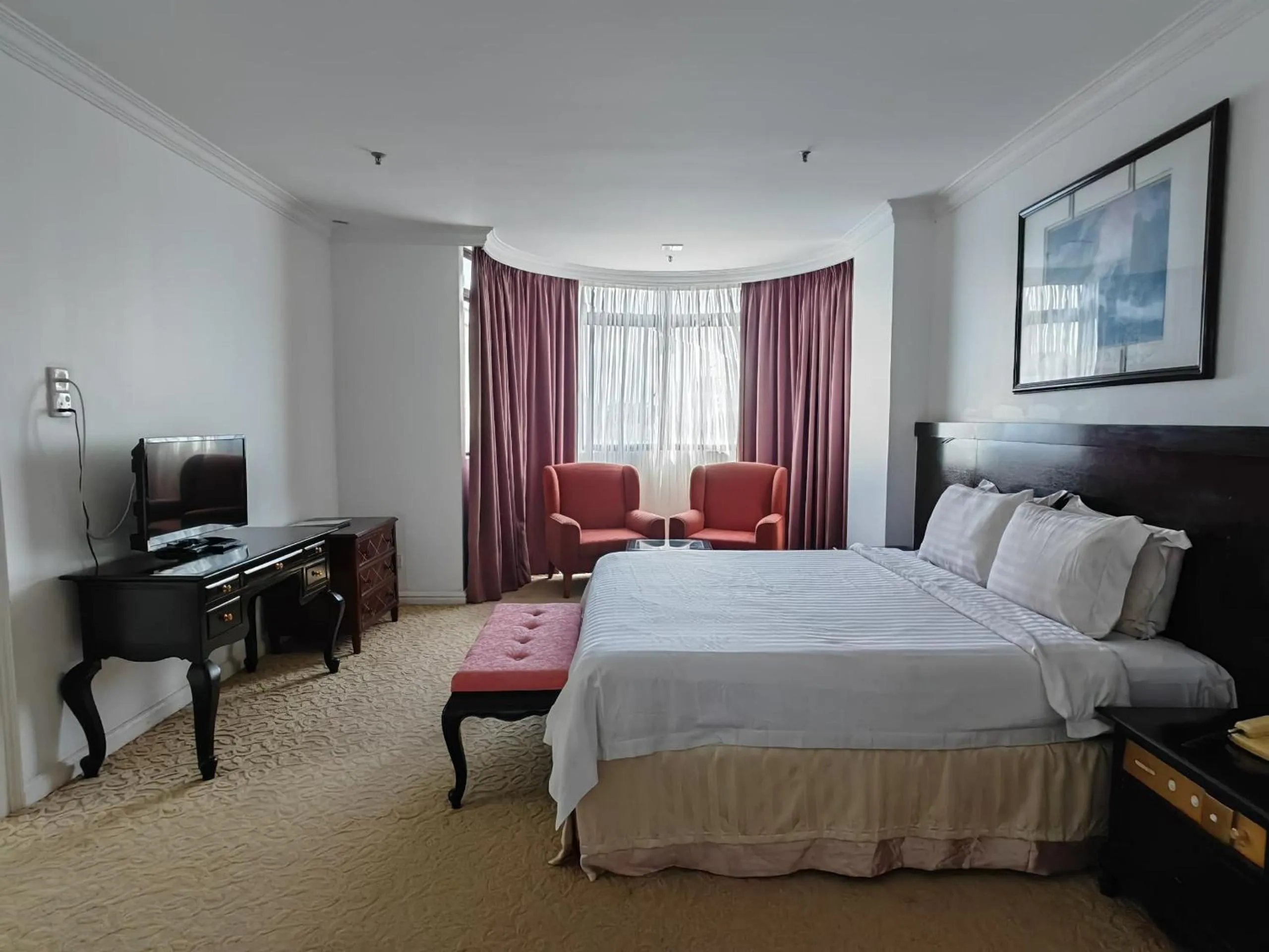 Bedroom, Bed in The Putra Regency Hotel