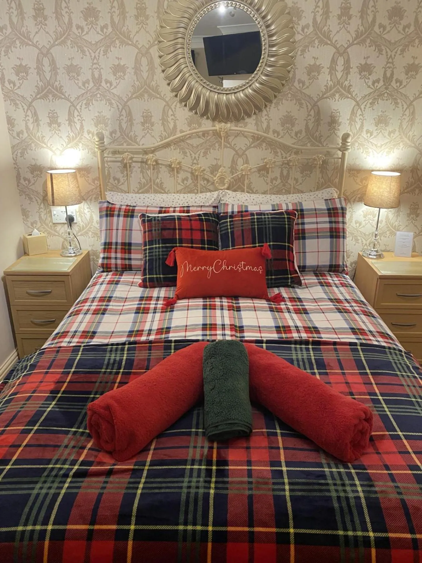 Bed in The Libra - Adults Only B&B with guaranteed carpark