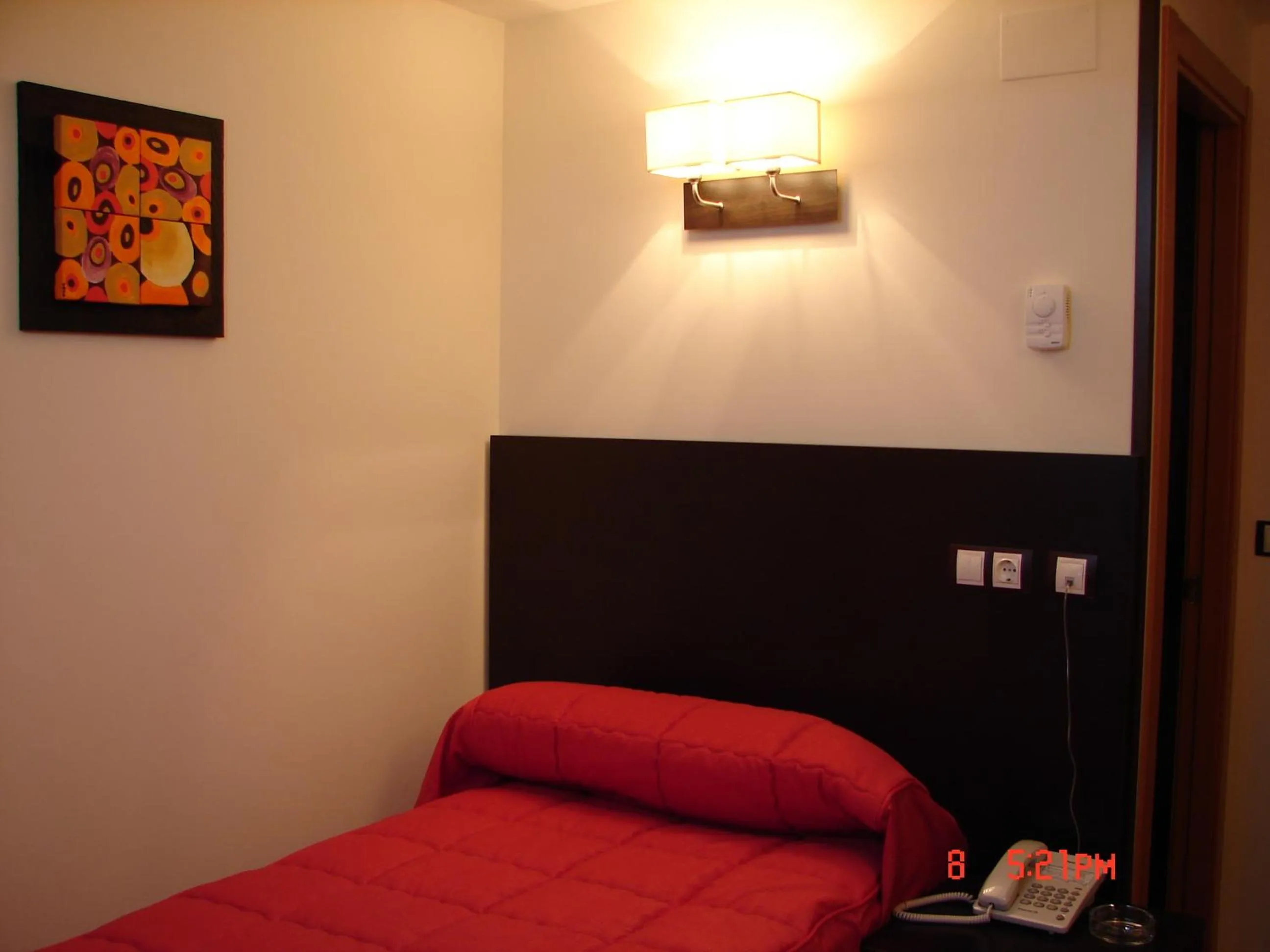 Photo of the whole room, Bed in Hostal Goyma III