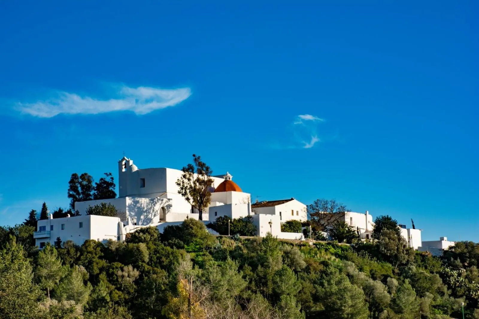 Hostal y Apartamentos Santa Eulalia