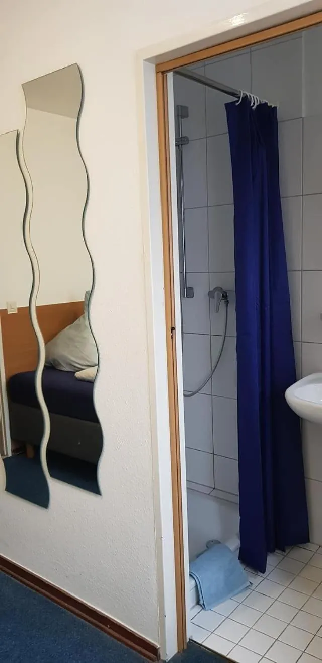 Bathroom in Hotel Garni