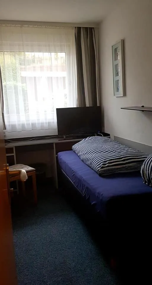 Bedroom, Bed in Hotel Garni