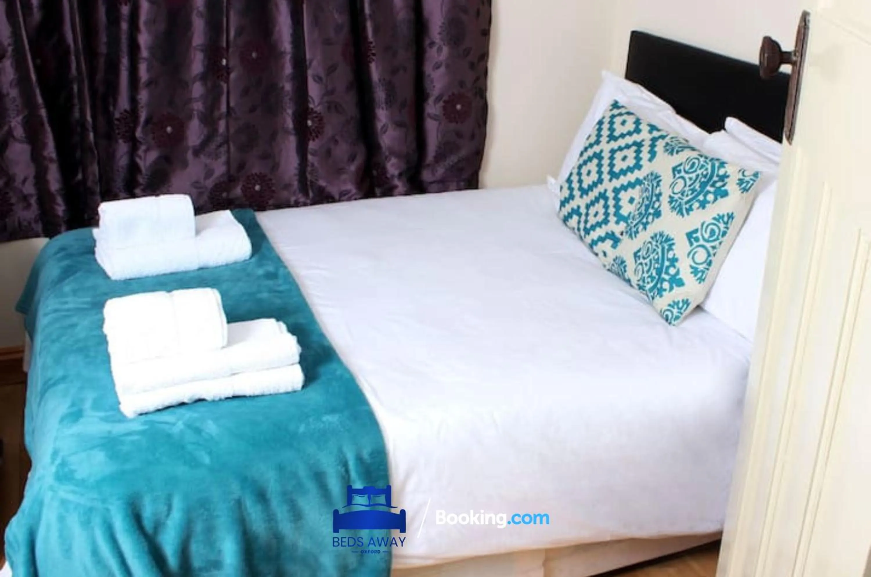 Bed in 3 Bedroom House For Contractors By Beds Away Short Lets & Serviced Accommodation Oxford With Free Parking for 2 Cars