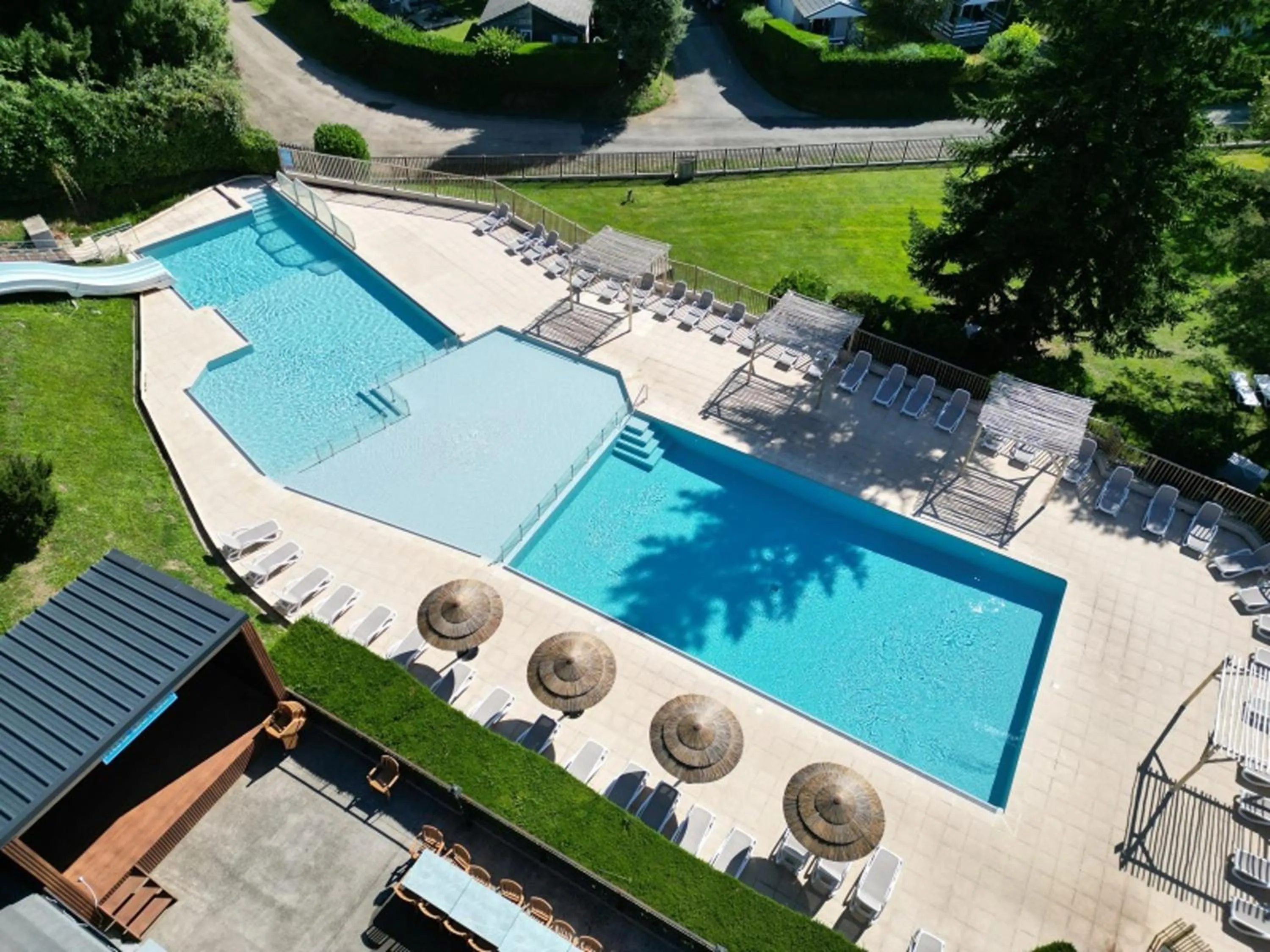 Swimming pool in Camping Marmotel