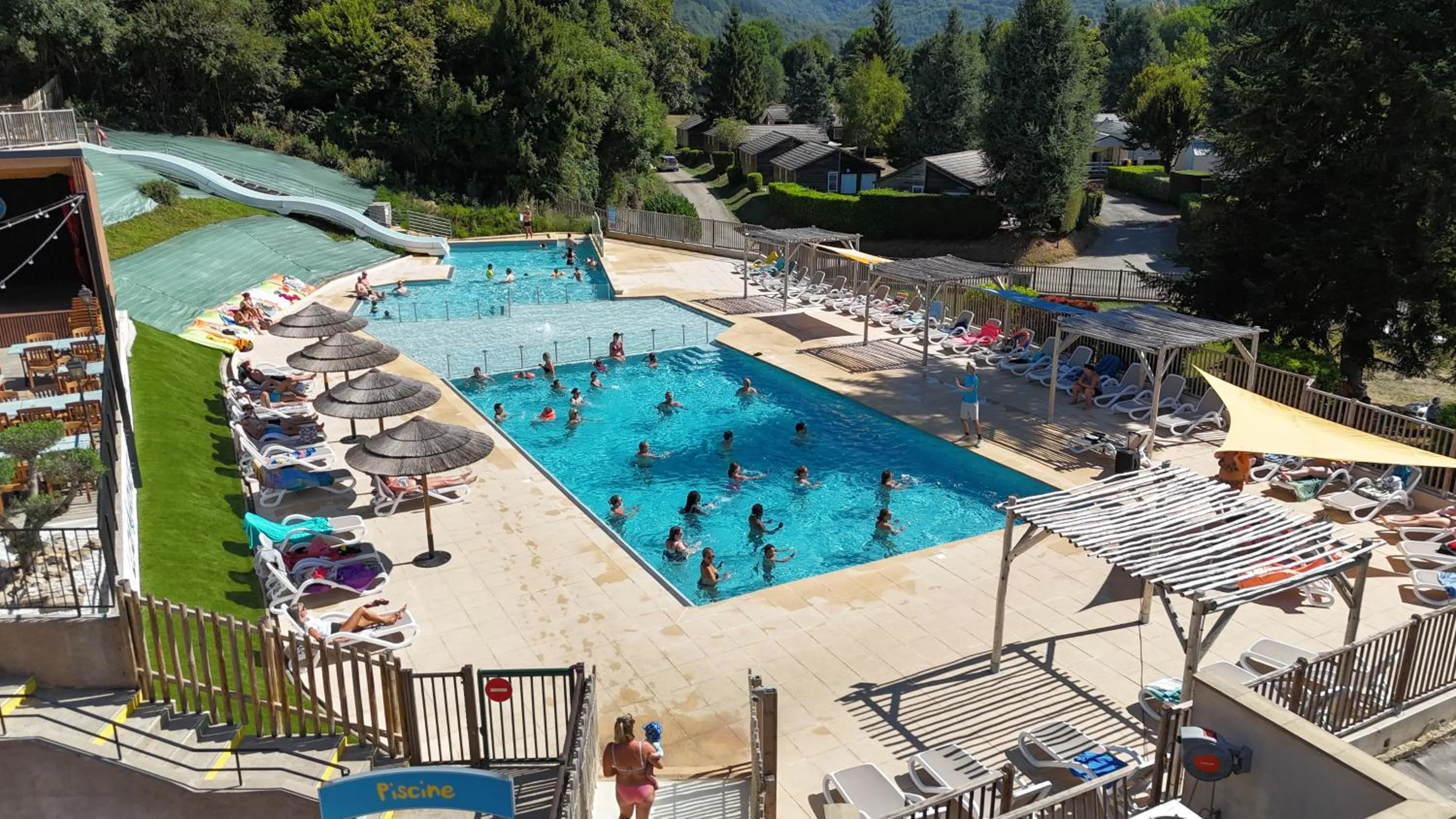 Swimming pool in Camping Marmotel
